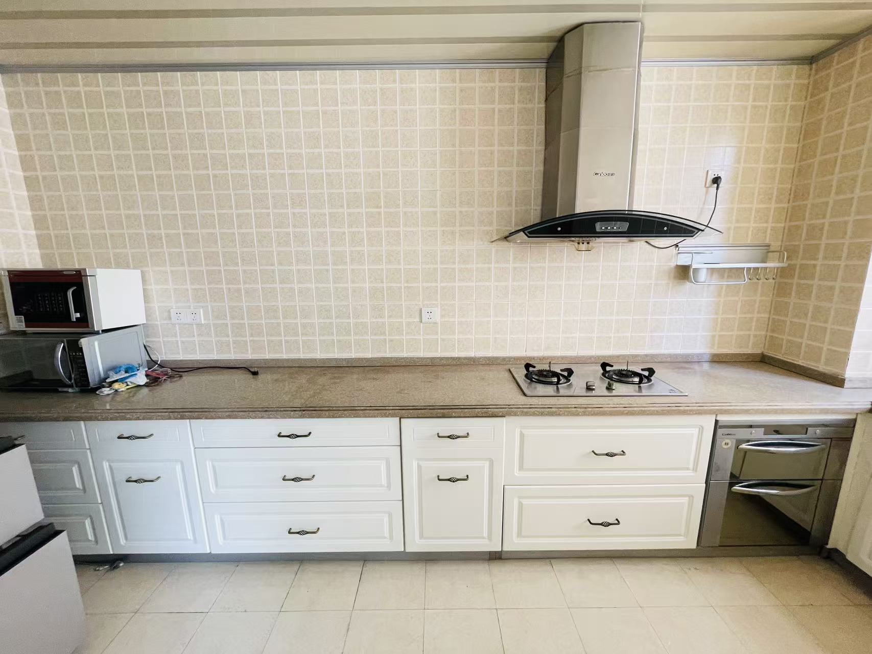 金碧文华 4室2厅2卫 4500.0元/月 金碧文华 4室2厅2卫 4500.0元/月室内图