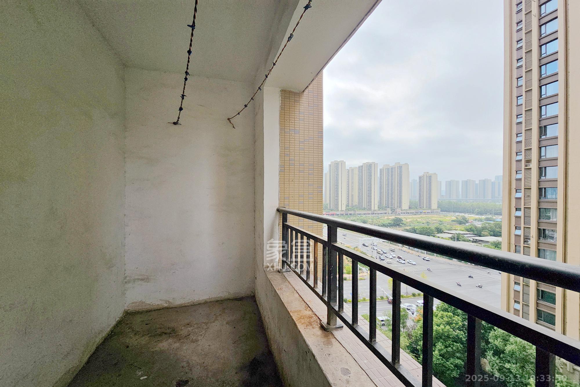 阳光城尚东湾青云苑 2室2厅1卫 73.0万 阳光城尚东湾青云苑 2室2厅1卫 73.0万其他