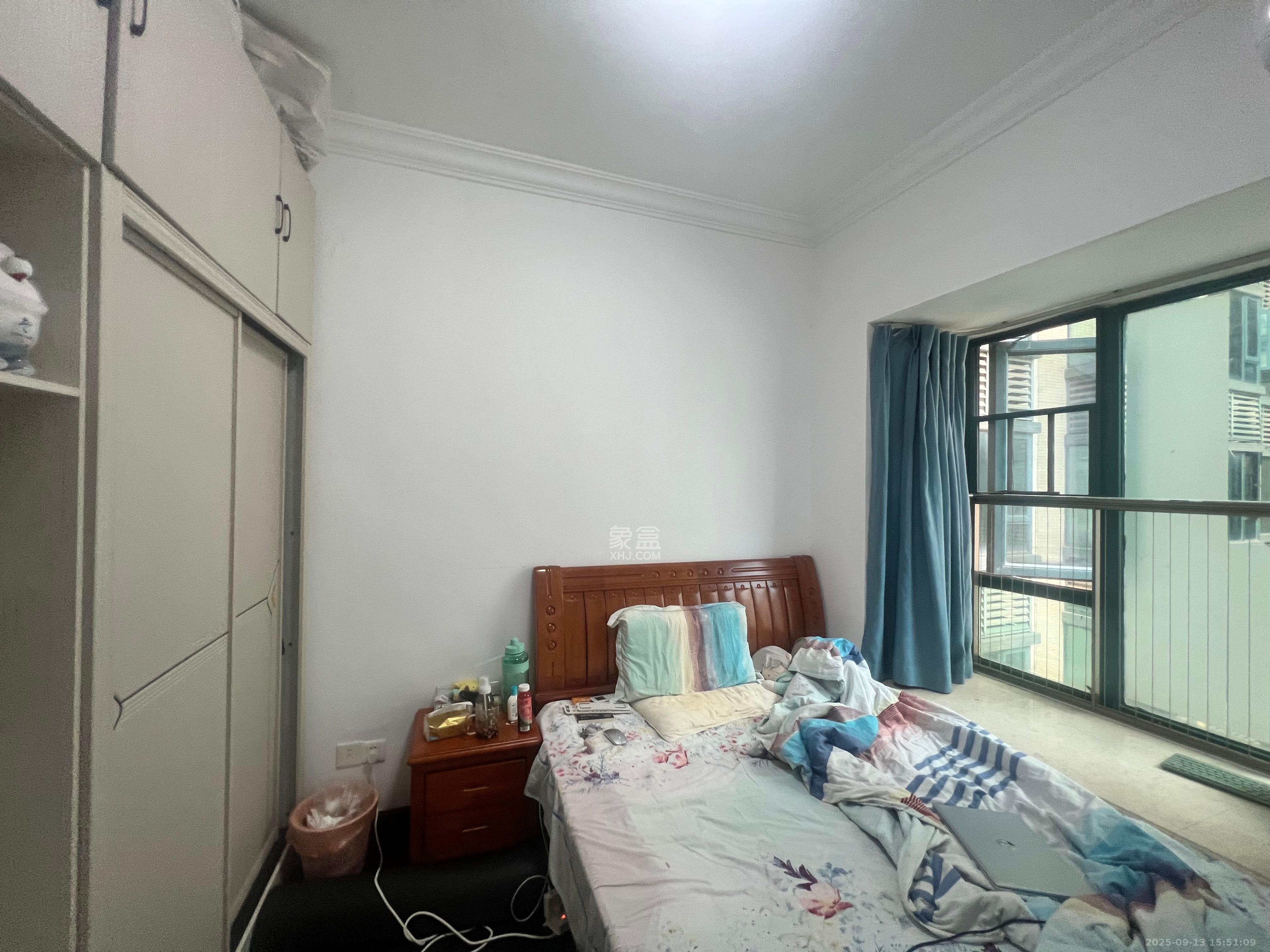 恒大绿洲  2室2厅1卫    2300.0元/月室内图