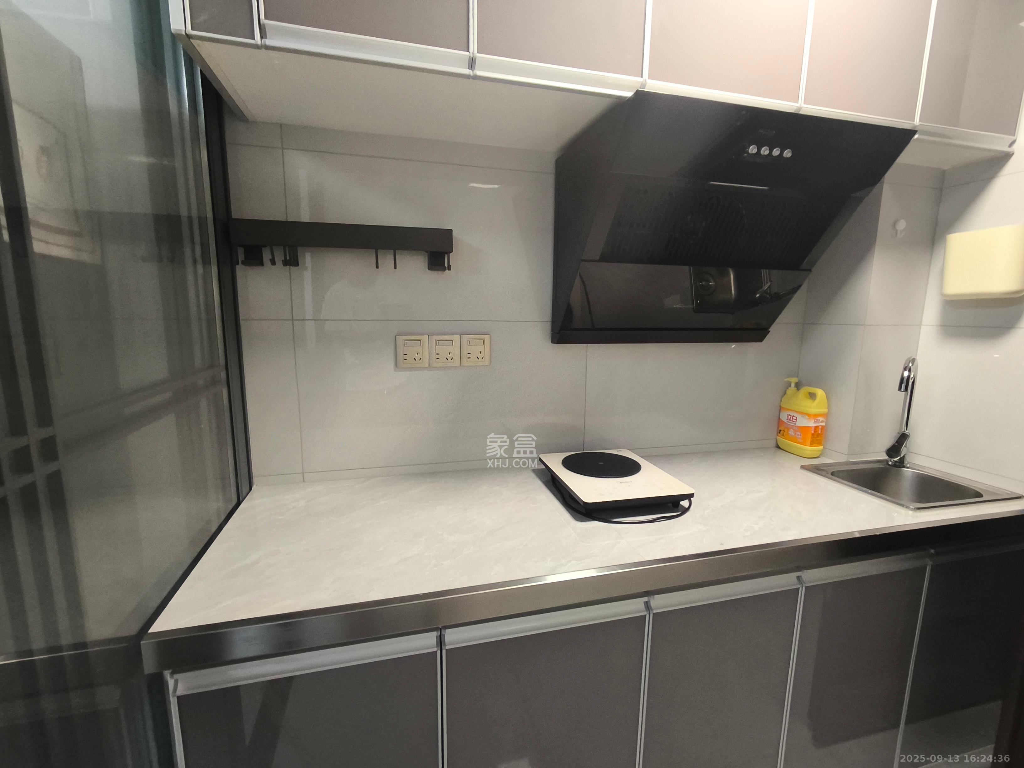 中海珑悦府 1室1厅1卫 1350.0元/月 中海珑悦府 1室1厅1卫 1350.0元/月室内图