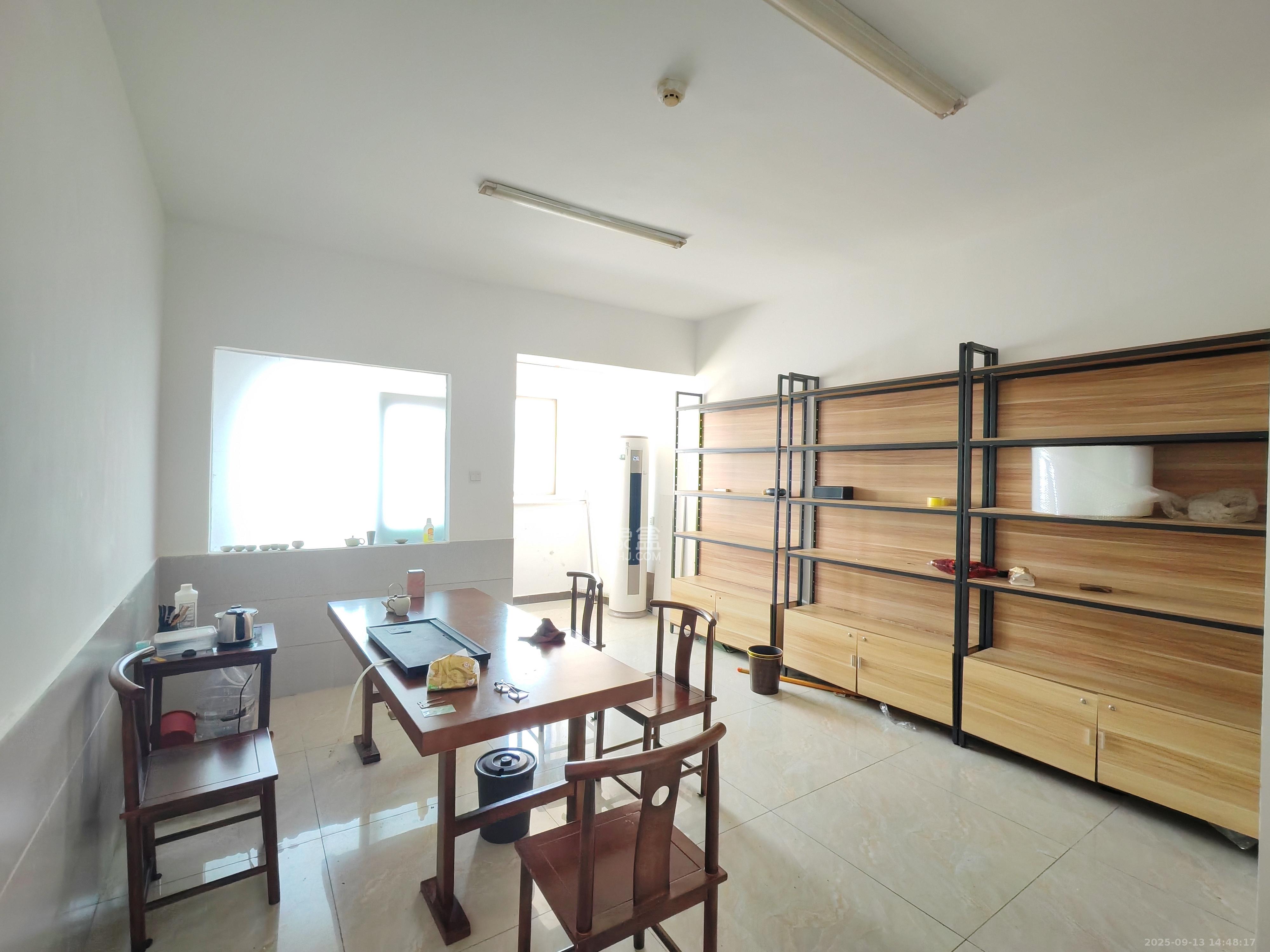 汇达国际公馆（汇达大厦）  2室1厅1卫    2300.0元/月室内图