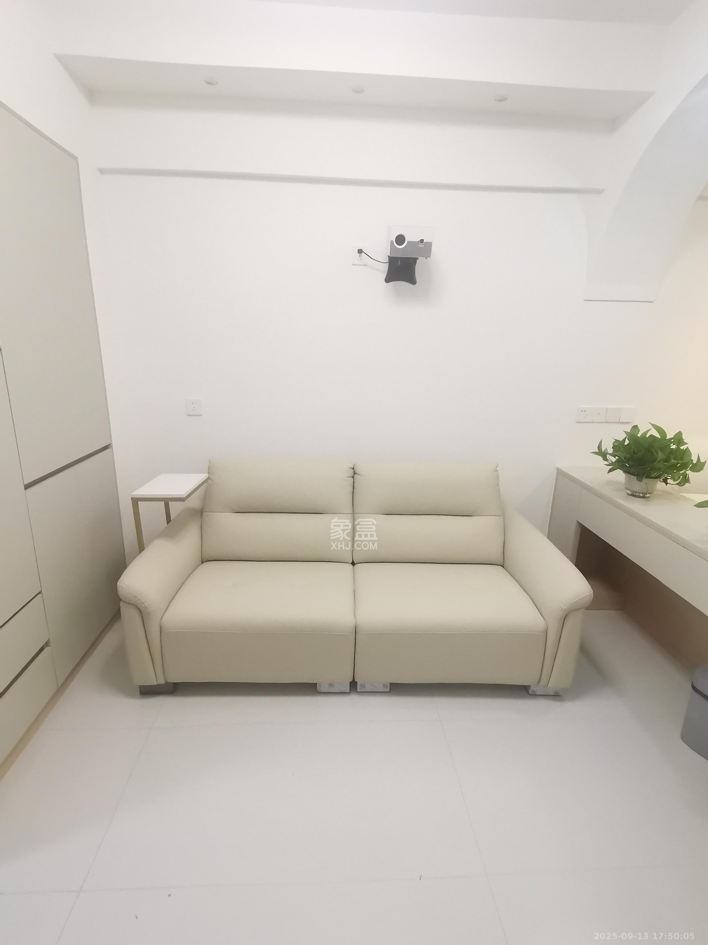 星沙算中心  1室1厅1卫   1900.00元/月室内图1