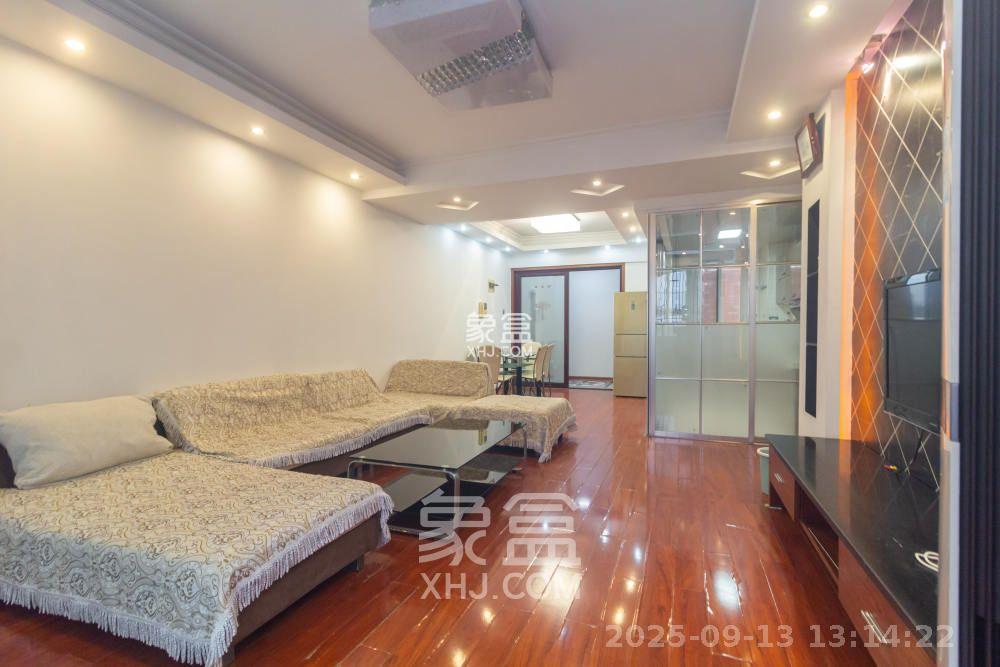 星城国际 3室2厅2卫 1800.0元/月 星城国际 3室2厅2卫 1800.0元/月室内图