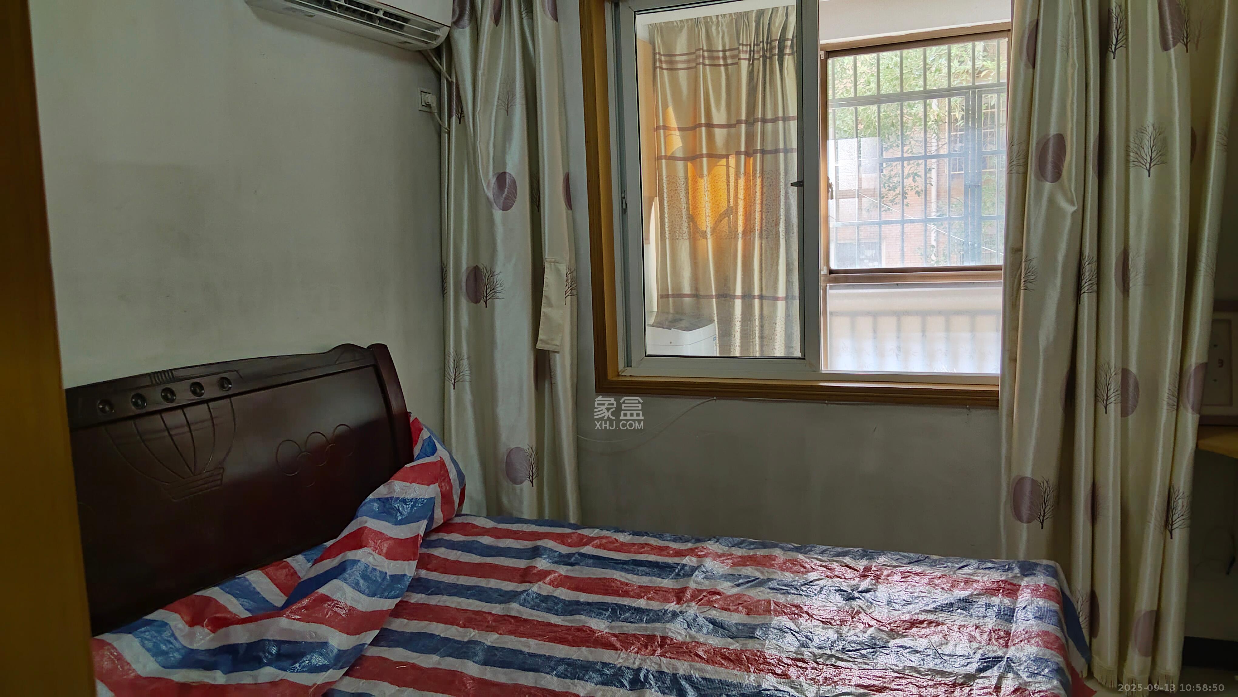 新诚小区  3室2厅1卫    1800.0元/月 新诚小区  3室2厅1卫    1800.0元/月室内图