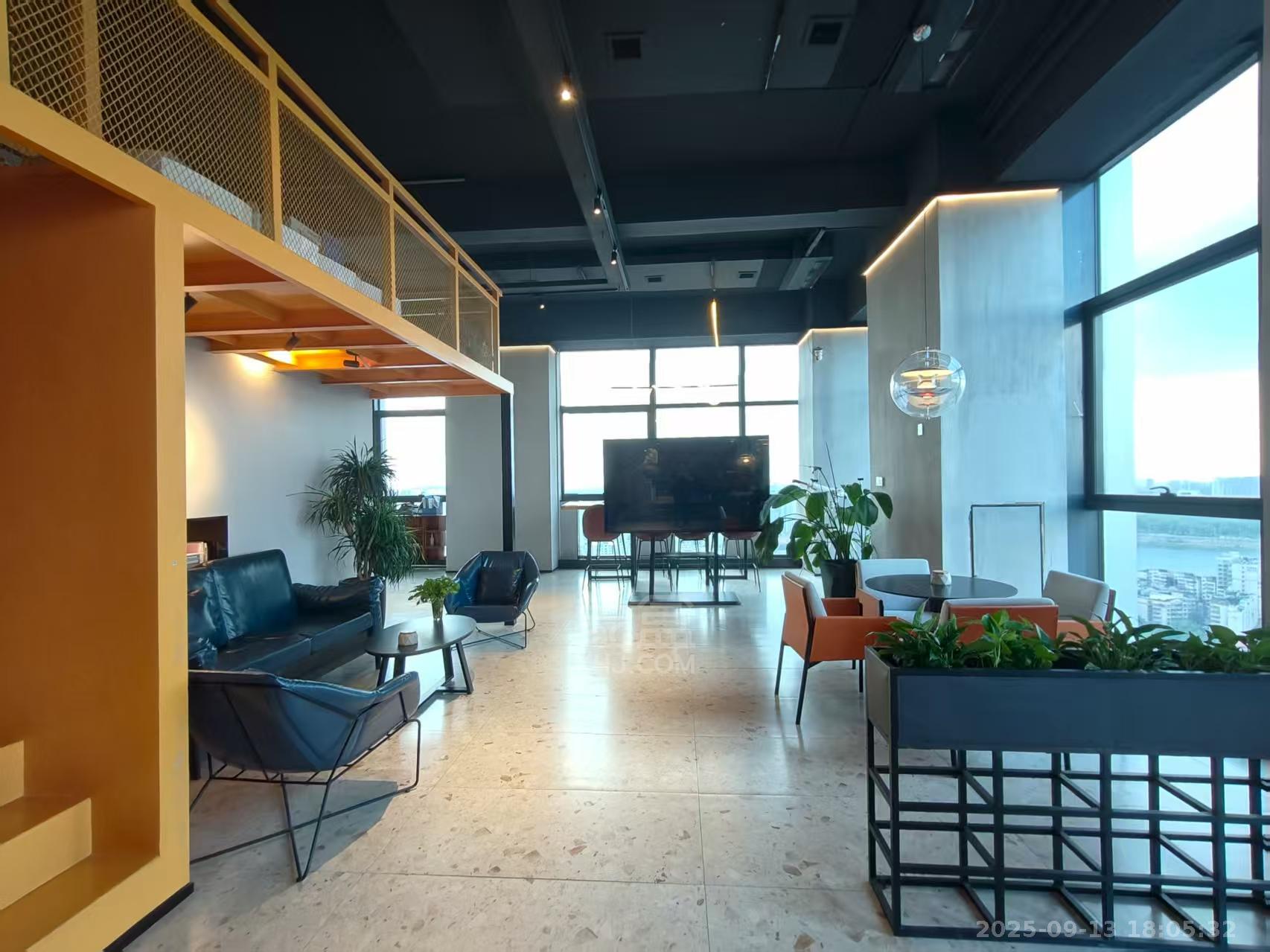 未来云环球中心  1室0厅0卫    20000.0元/月室内图