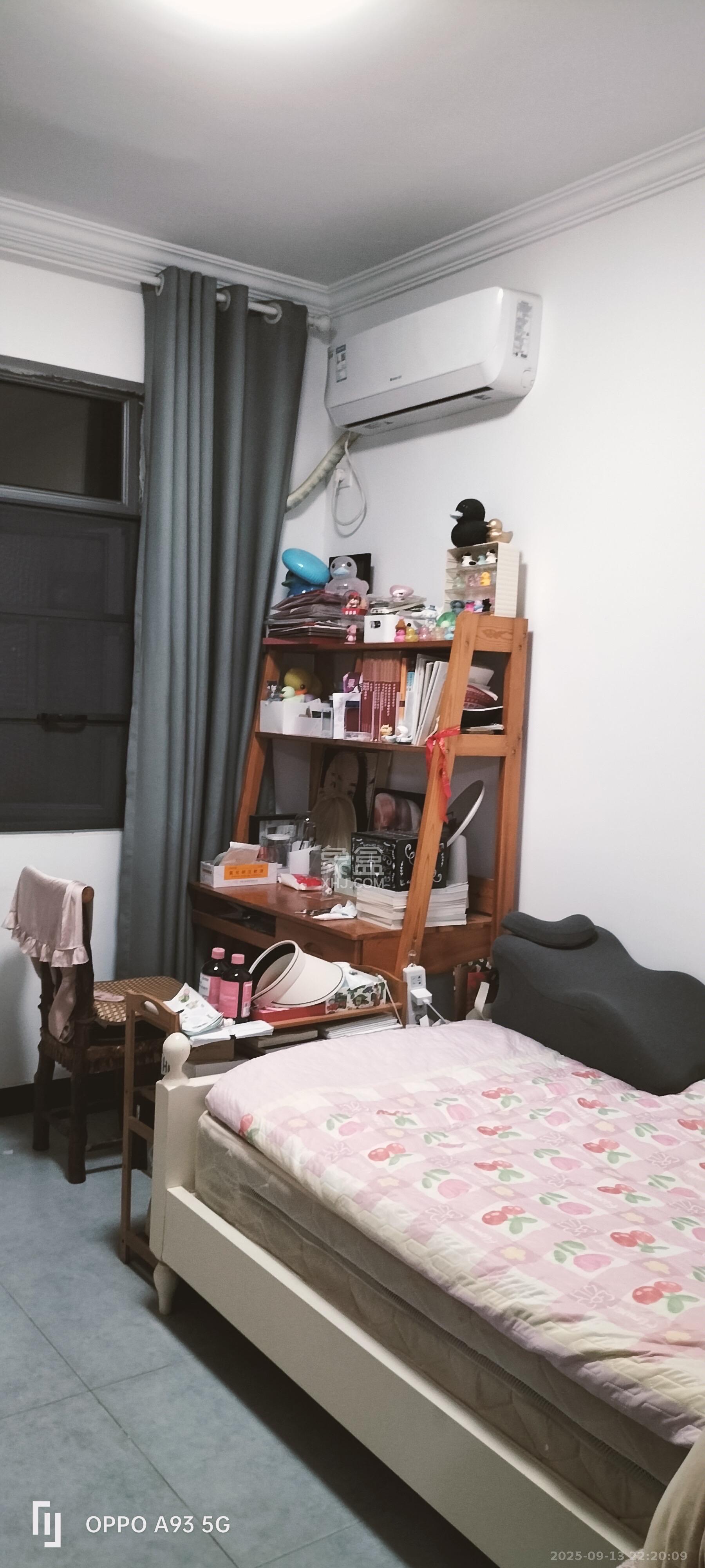 八方小区C区  3室2厅2卫    4700.0元/月室内图