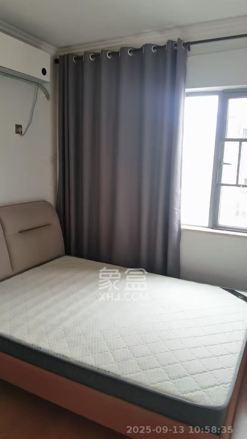 潇湘奥林匹克花园 3室1厅1卫 2500.0元/月 潇湘奥林匹克花园 3室1厅1卫 2500.0元/月室内图