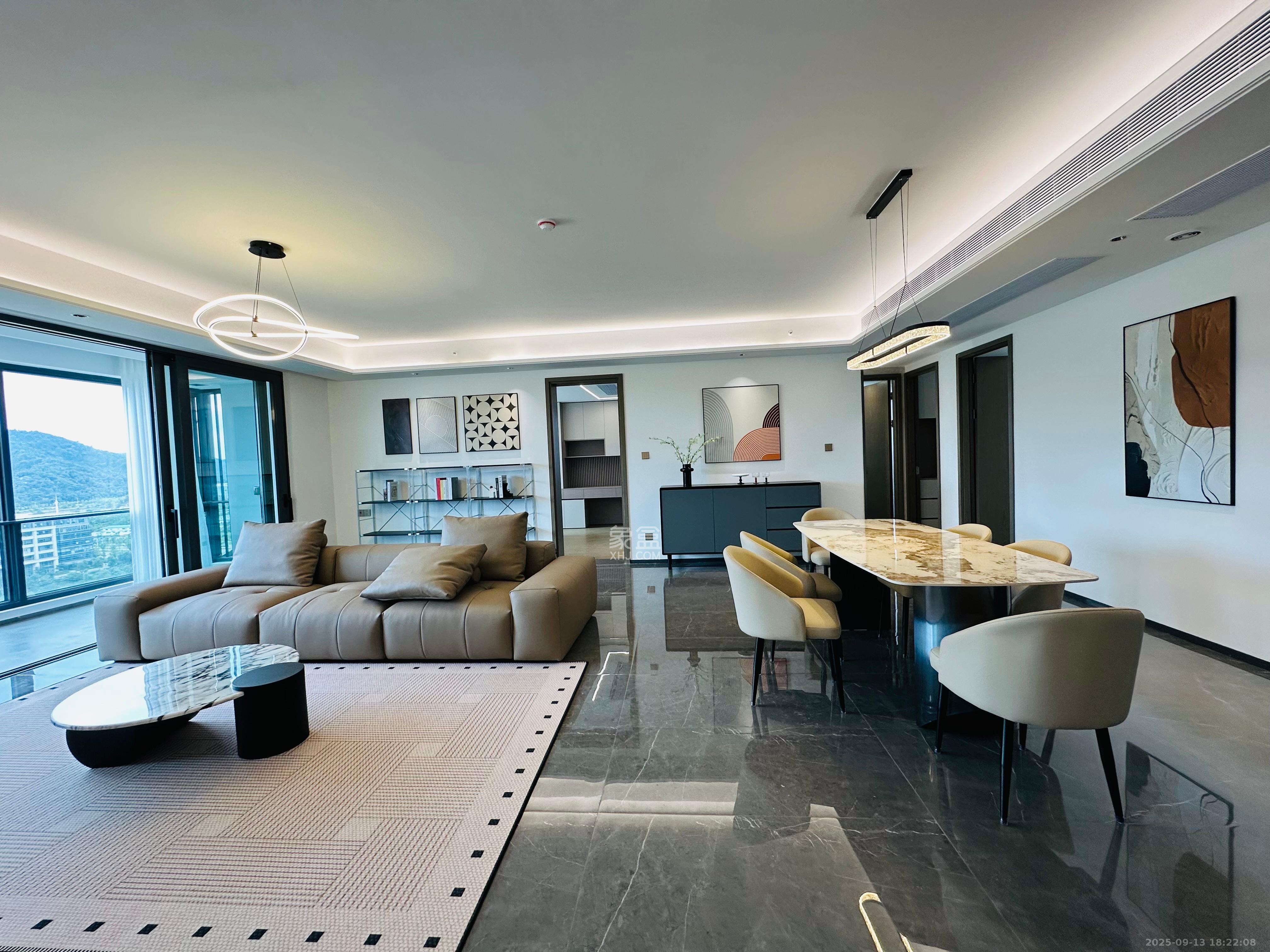 绿城招商桂语雲峯  4室2厅2卫    7000.0元/月室内图