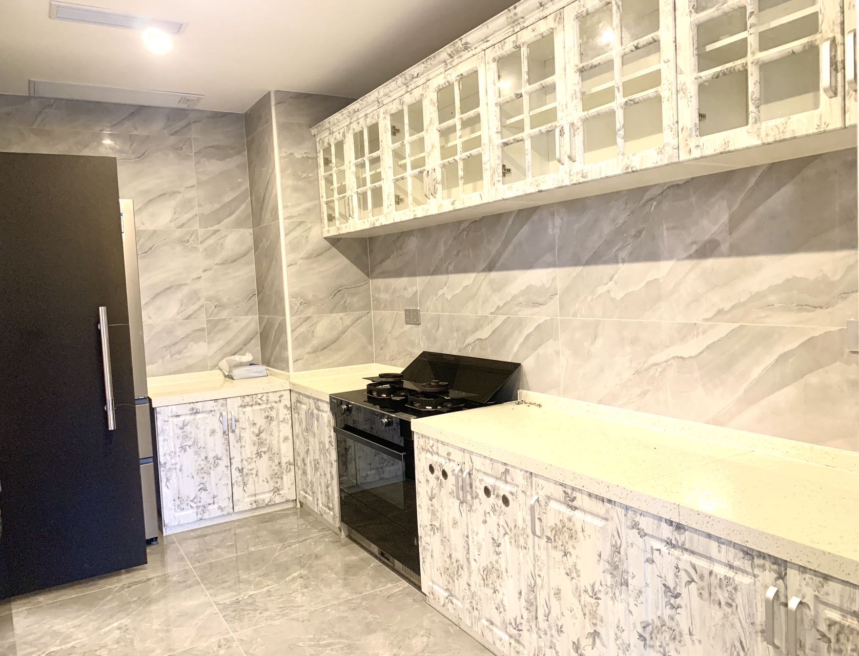 海航豪庭南苑 4室2厅3卫 570.0万 海航豪庭南苑 4室2厅3卫 570.0万室内图