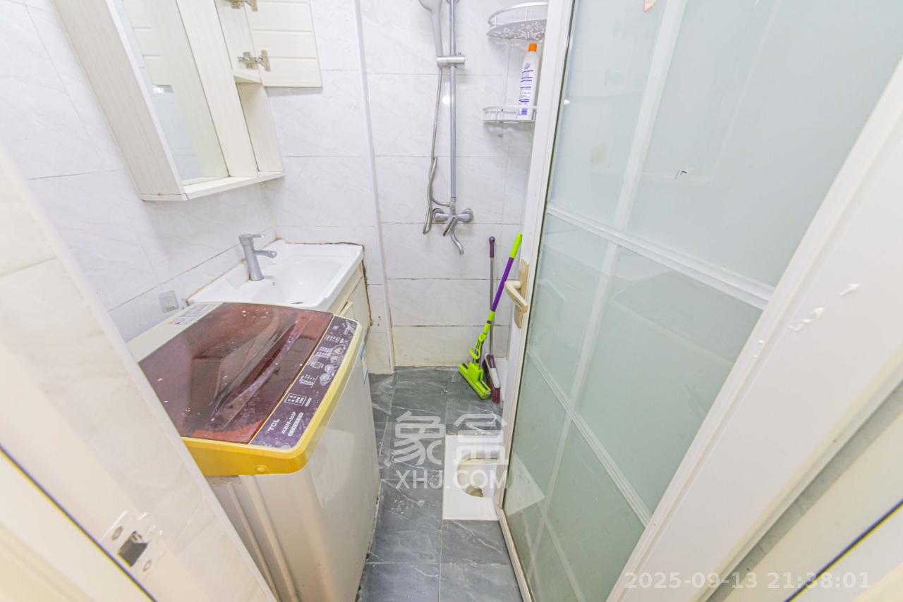 金房奥斯卡  1室1厅1卫    1100.0元/月室内图