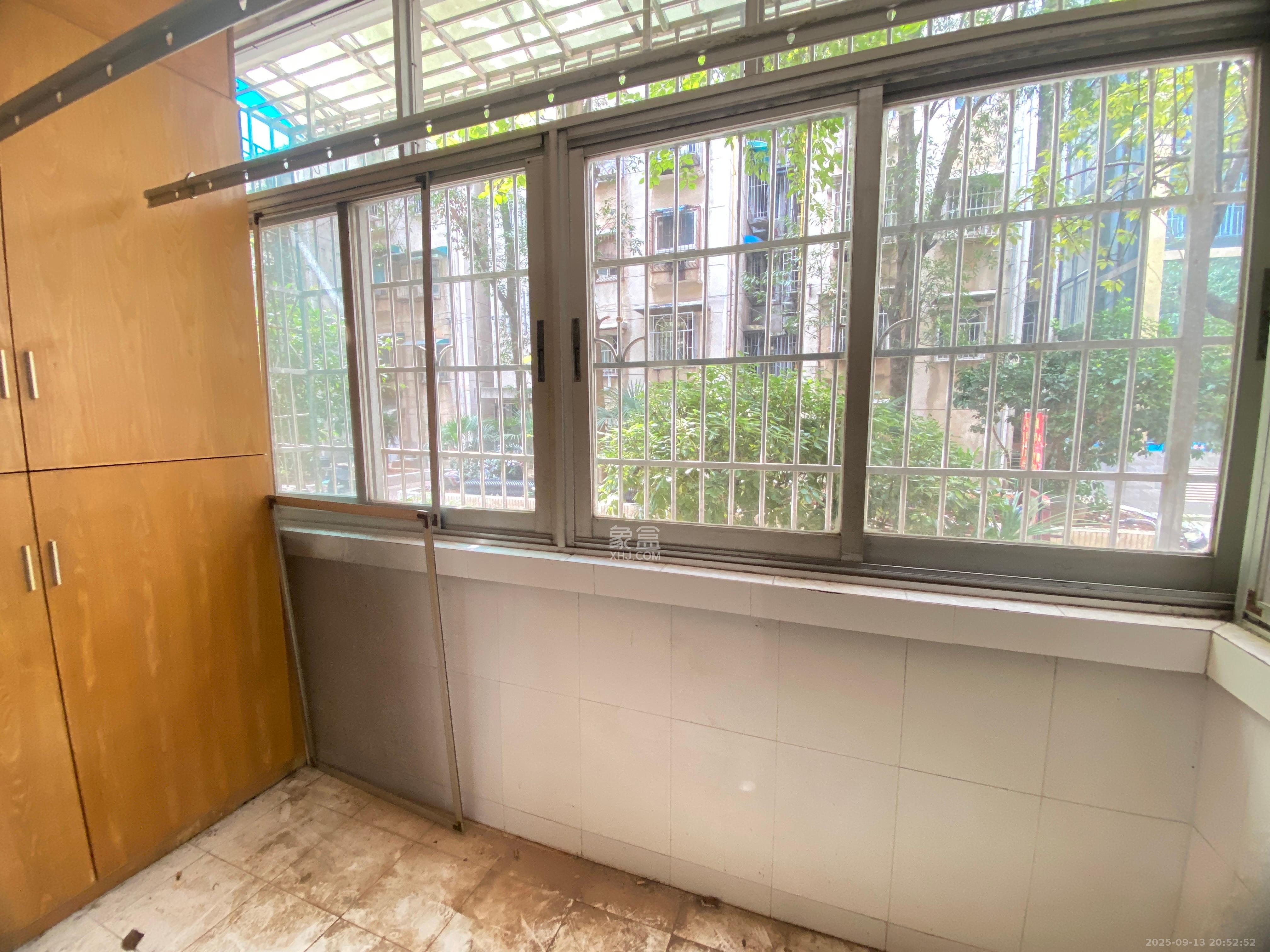 东塘电力院  3室2厅1卫    2200.0元/月室内图