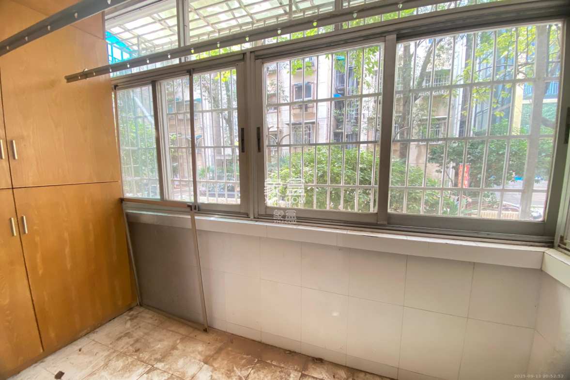 东塘电力院 3室2厅1卫 2200.0元/月 东塘电力院 3室2厅1卫 2200.0元/月室内图