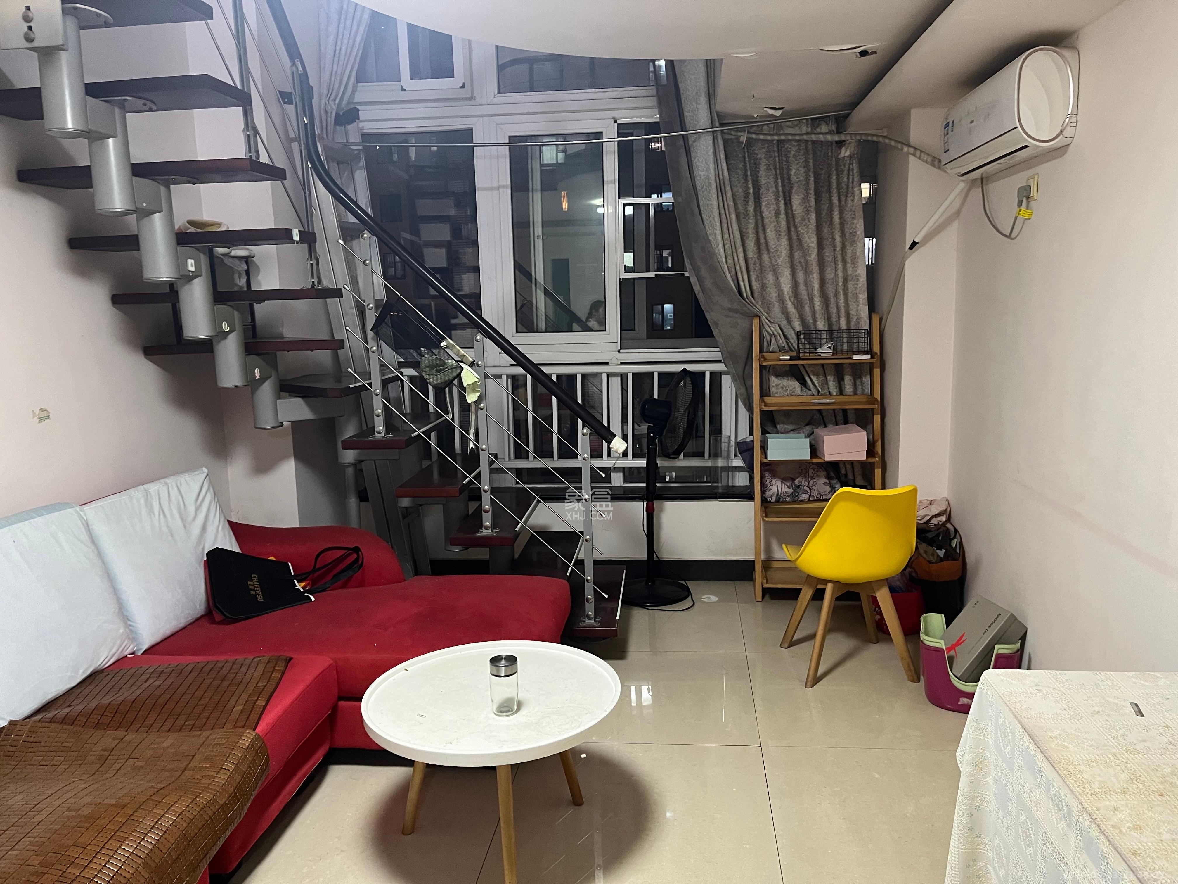 他城（天鸿时代公寓）  1室1厅1卫    1400.0元/月室内图