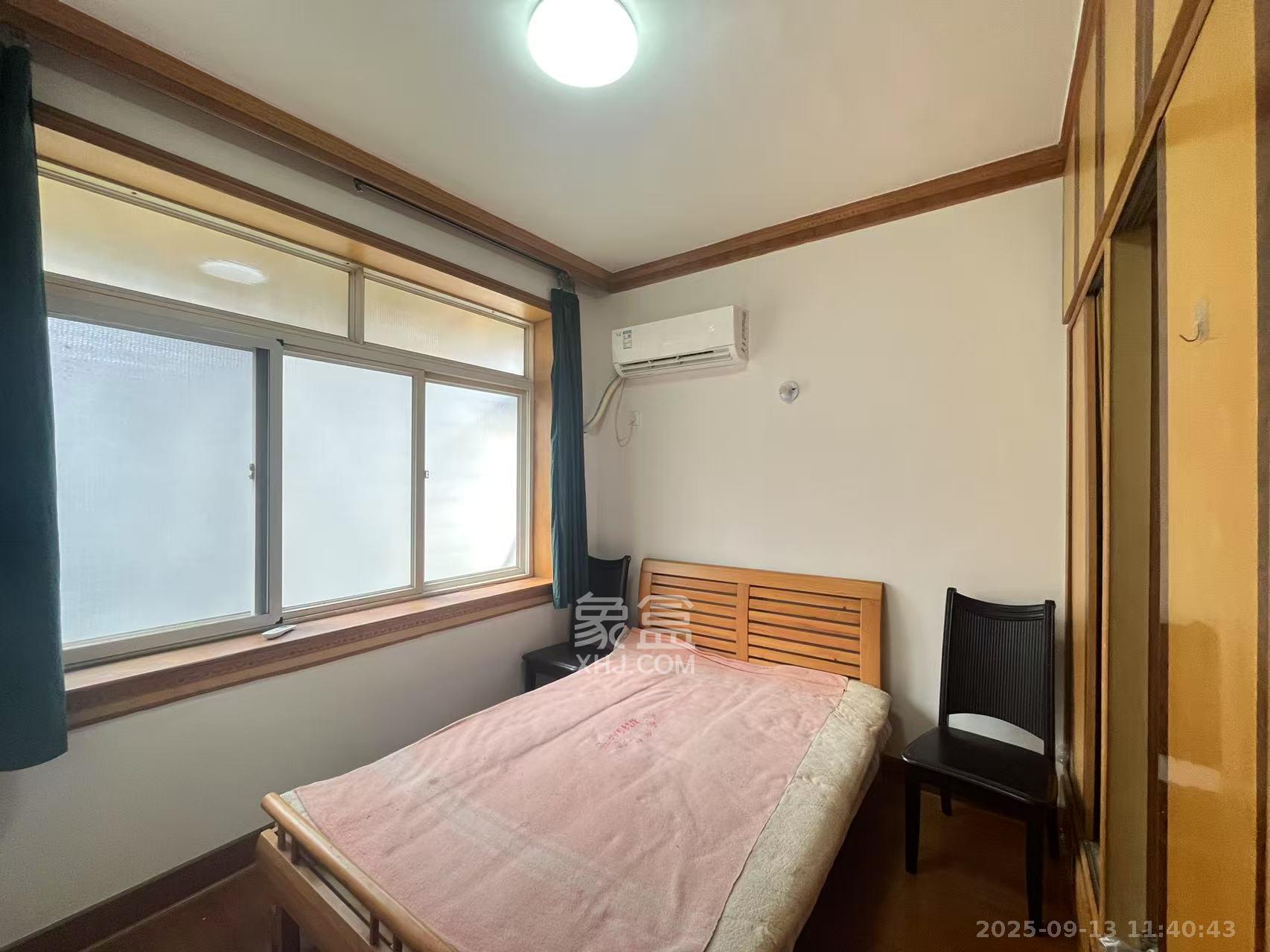 燕山街社区 1室1厅1卫 1400.0元/月 燕山街社区 1室1厅1卫 1400.0元/月室内图