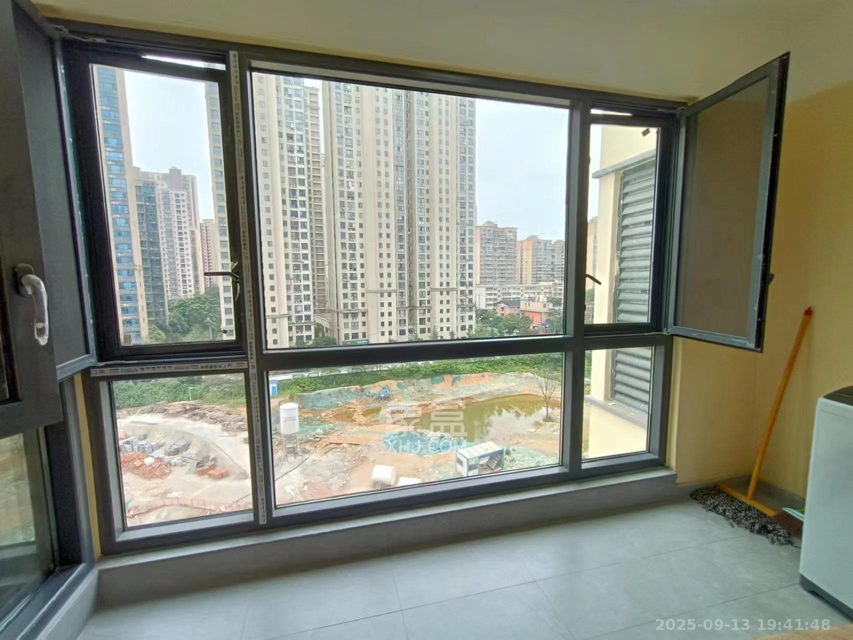 珠江四方印  4室2厅2卫    4000.0元/月室内图