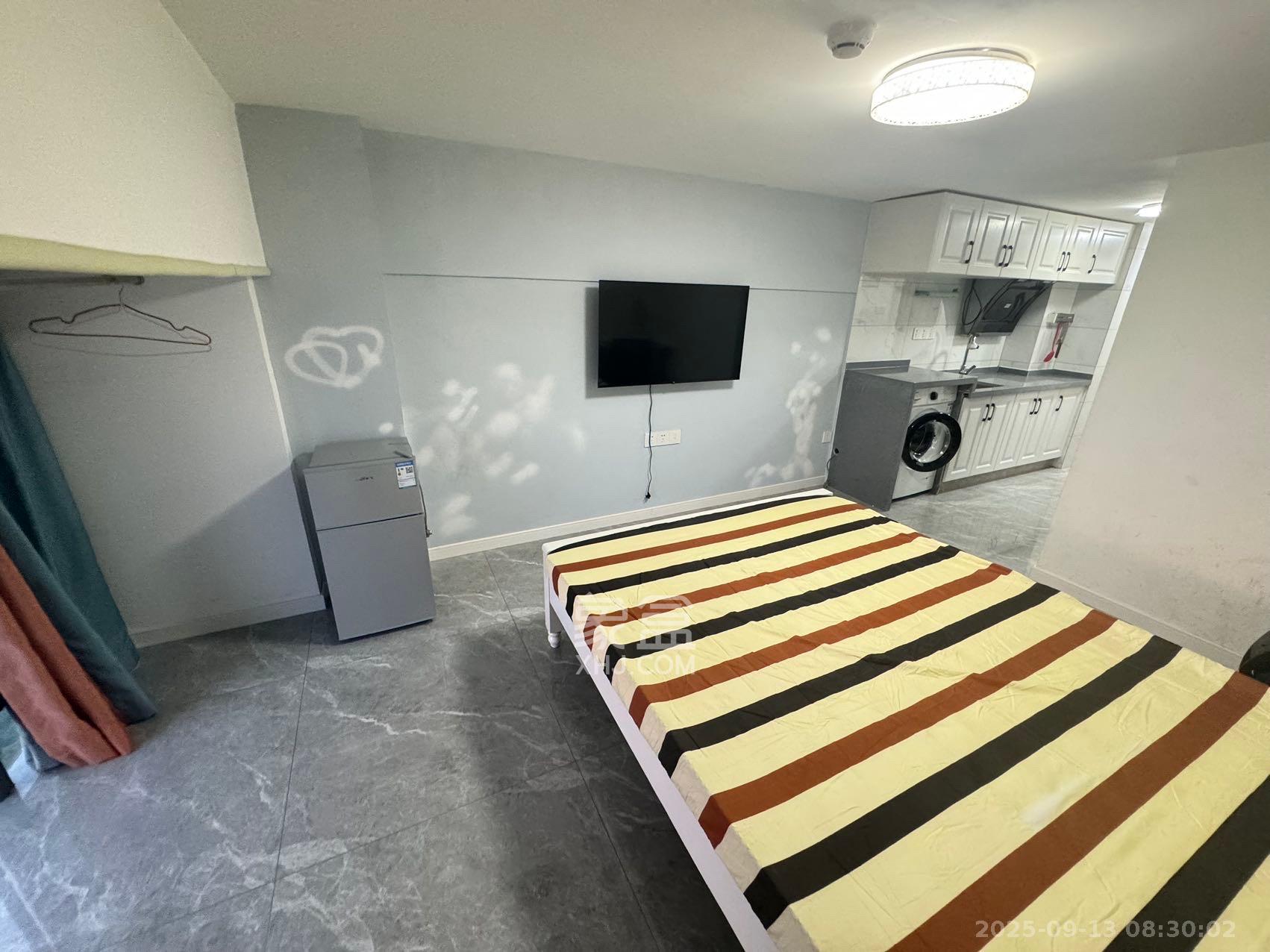 龙湖湘江星座（祺鑫星座公寓）  1室1厅1卫    1200.0元/月室内图