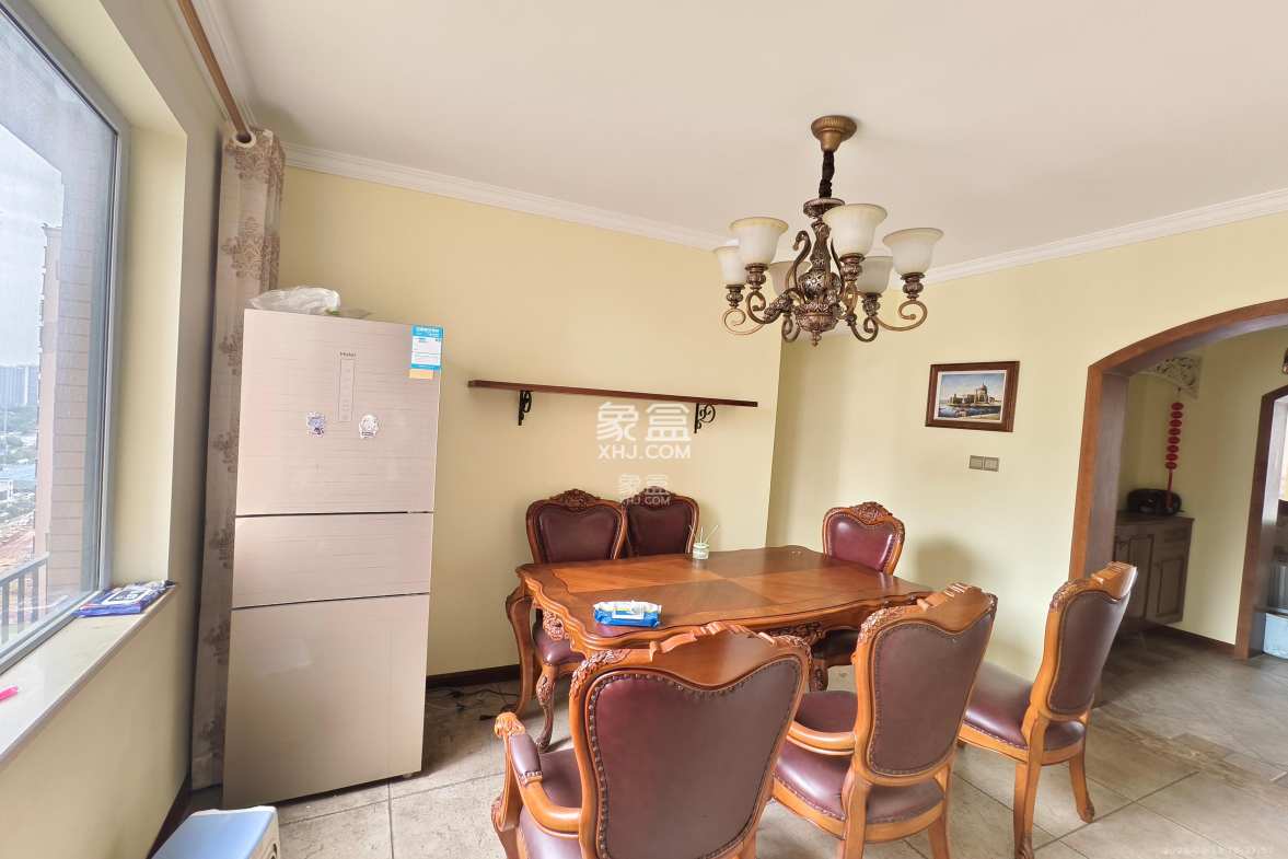 丽发新城 3室2厅2卫 2500.0元/月 丽发新城 3室2厅2卫 2500.0元/月室内图