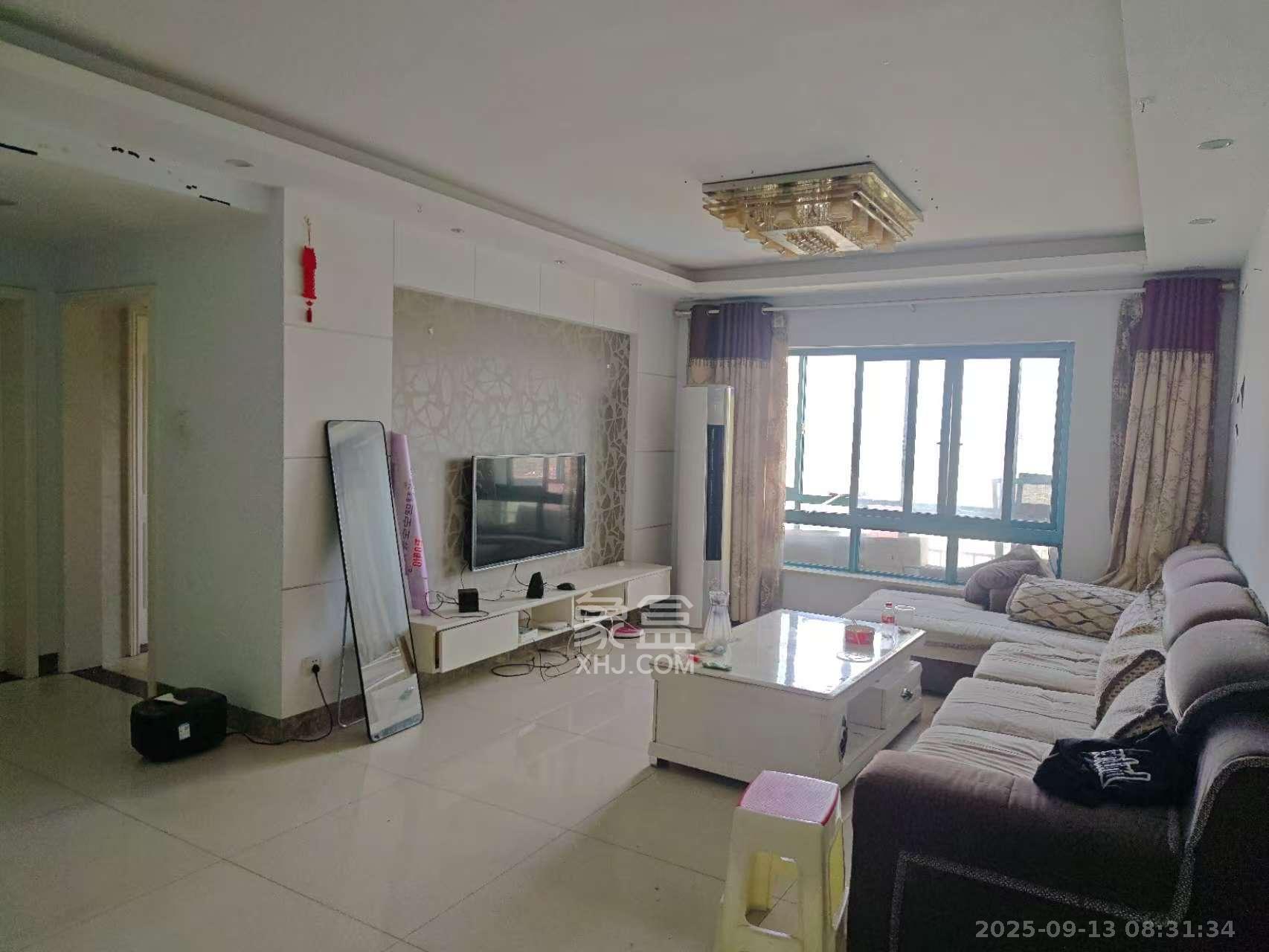 蝴蝶谷 1室2厅1卫 1800.0元/月 蝴蝶谷 1室2厅1卫 1800.0元/月室内图