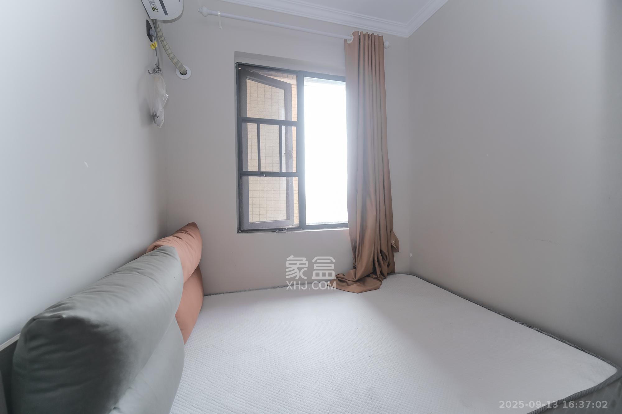 永宏万家里  3室2厅1卫    85.8万 永宏万家里  3室2厅1卫    85.8万卧室