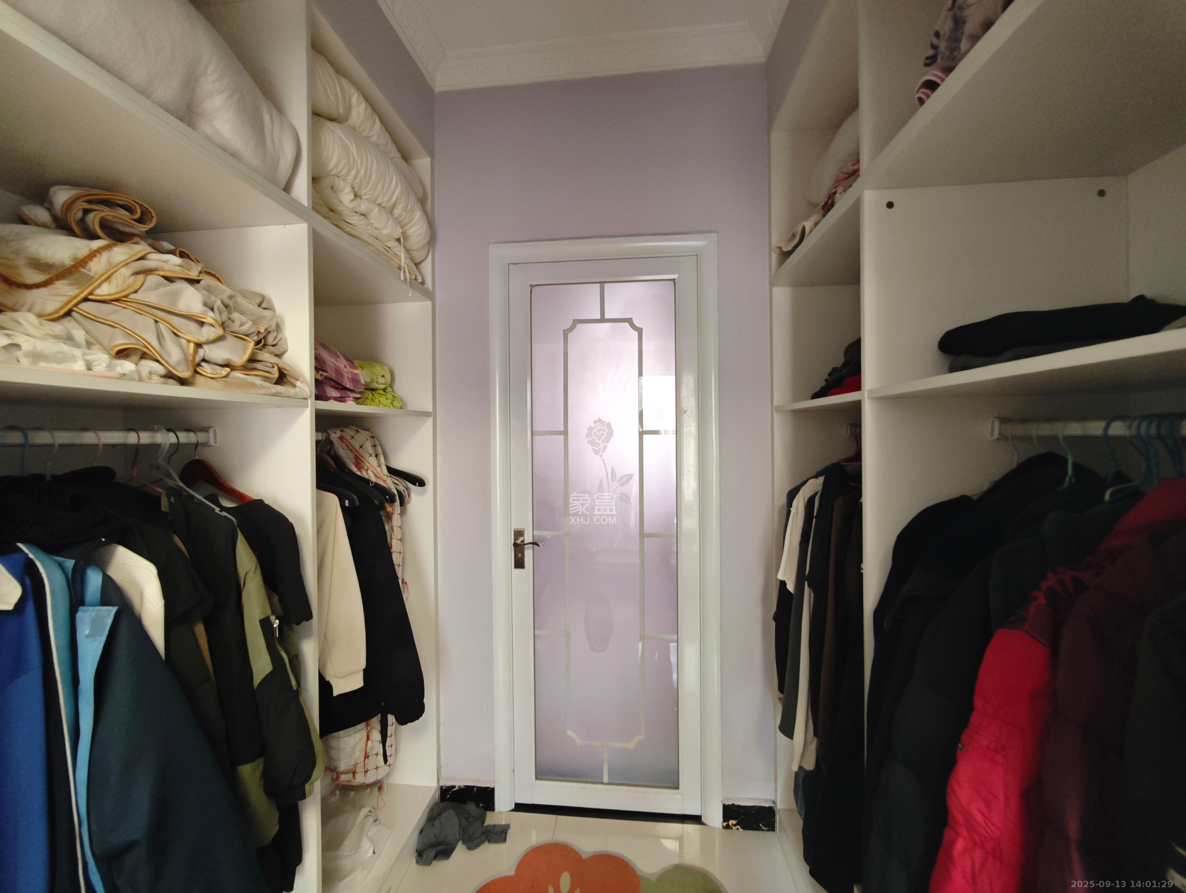 雨花公馆(紫苔名苑) 3室2厅1卫 3000.0元/月 雨花公馆(紫苔名苑) 3室2厅1卫 3000.0元/月室内图