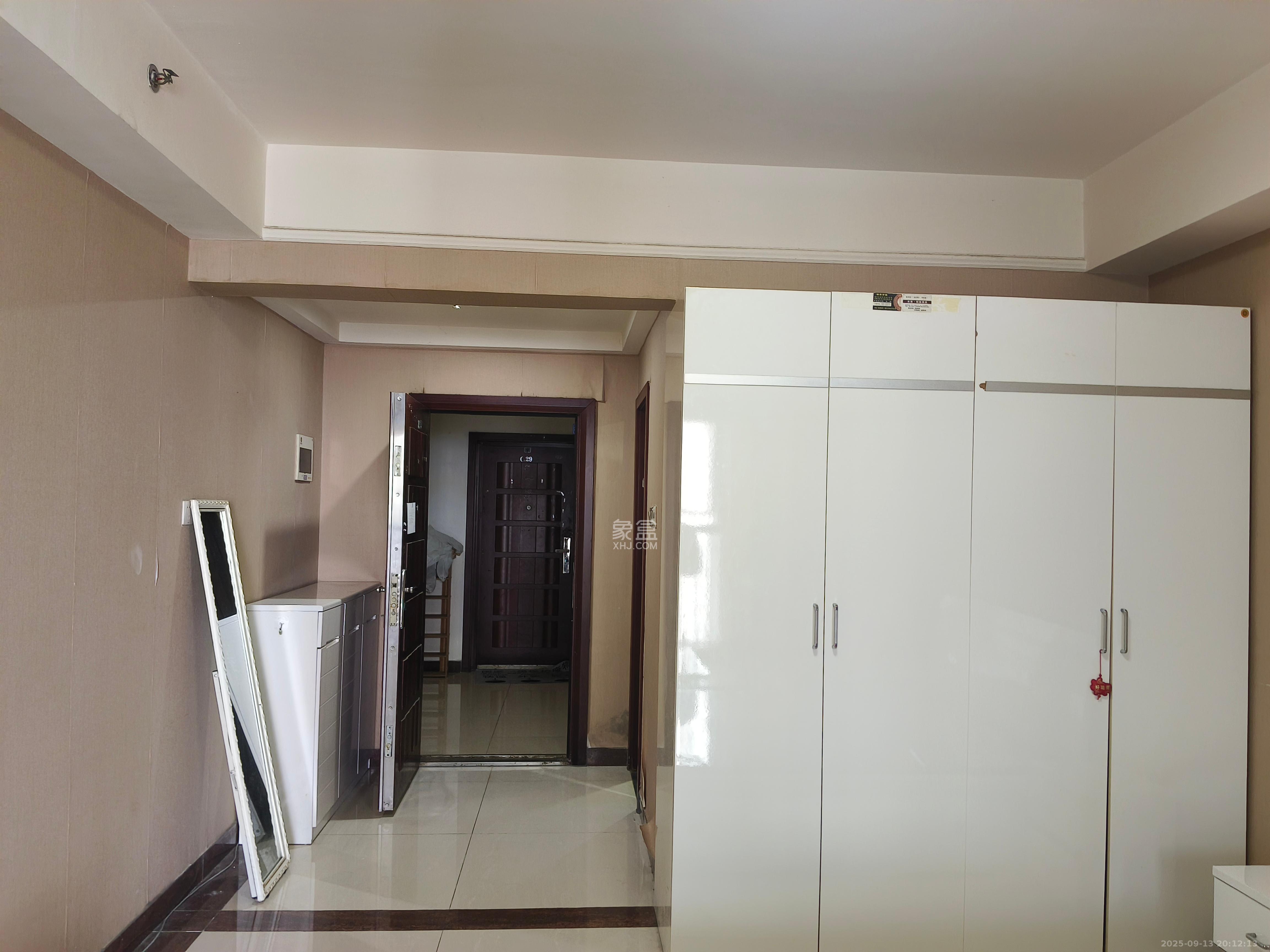 东塘瑞府 1室1厅1卫 1800.0元/月 东塘瑞府 1室1厅1卫 1800.0元/月室内图