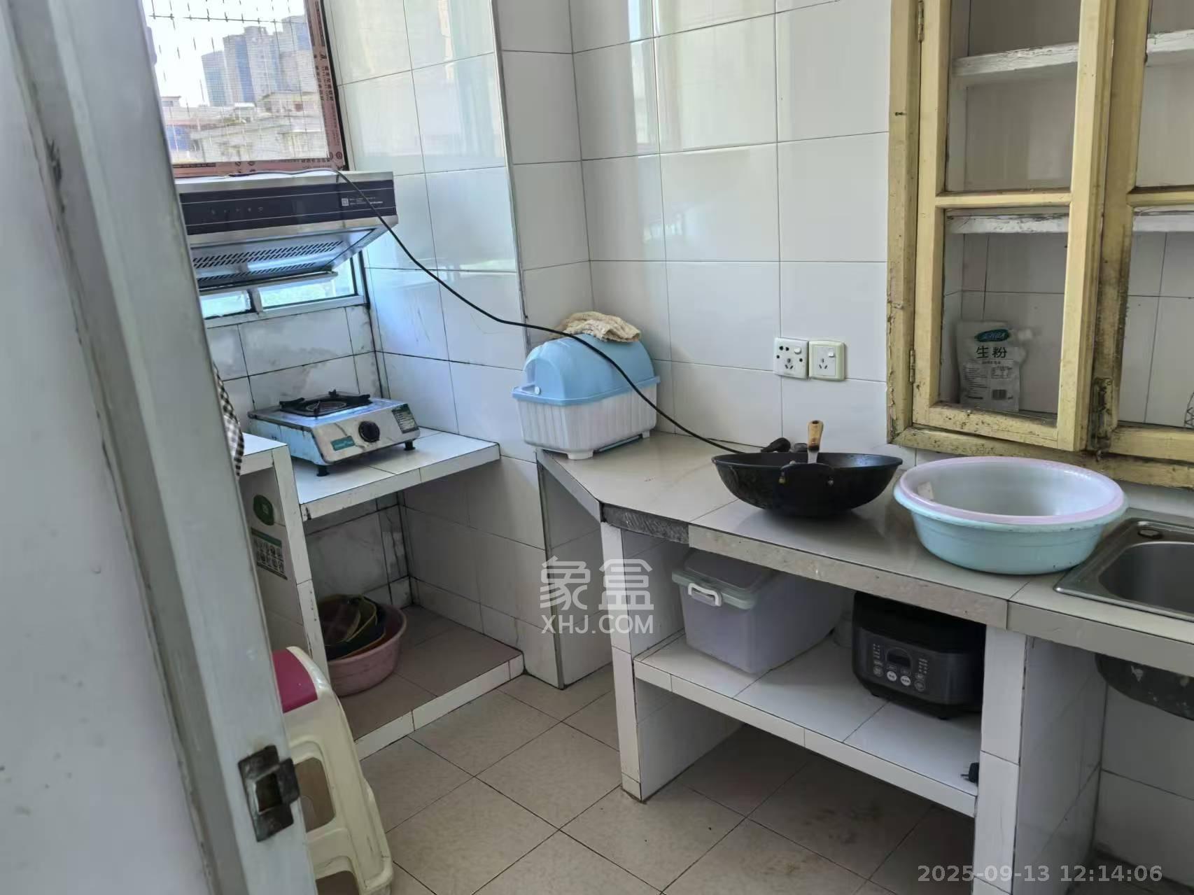 火星五片 1室1厅1卫 1000.0元/月 火星五片 1室1厅1卫 1000.0元/月室内图