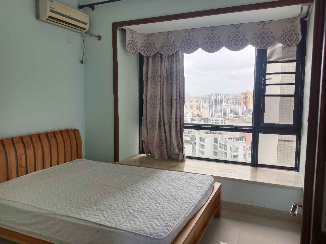 金碧文华 4室2厅2卫 5000.0元/月 金碧文华 4室2厅2卫 5000.0元/月室内图