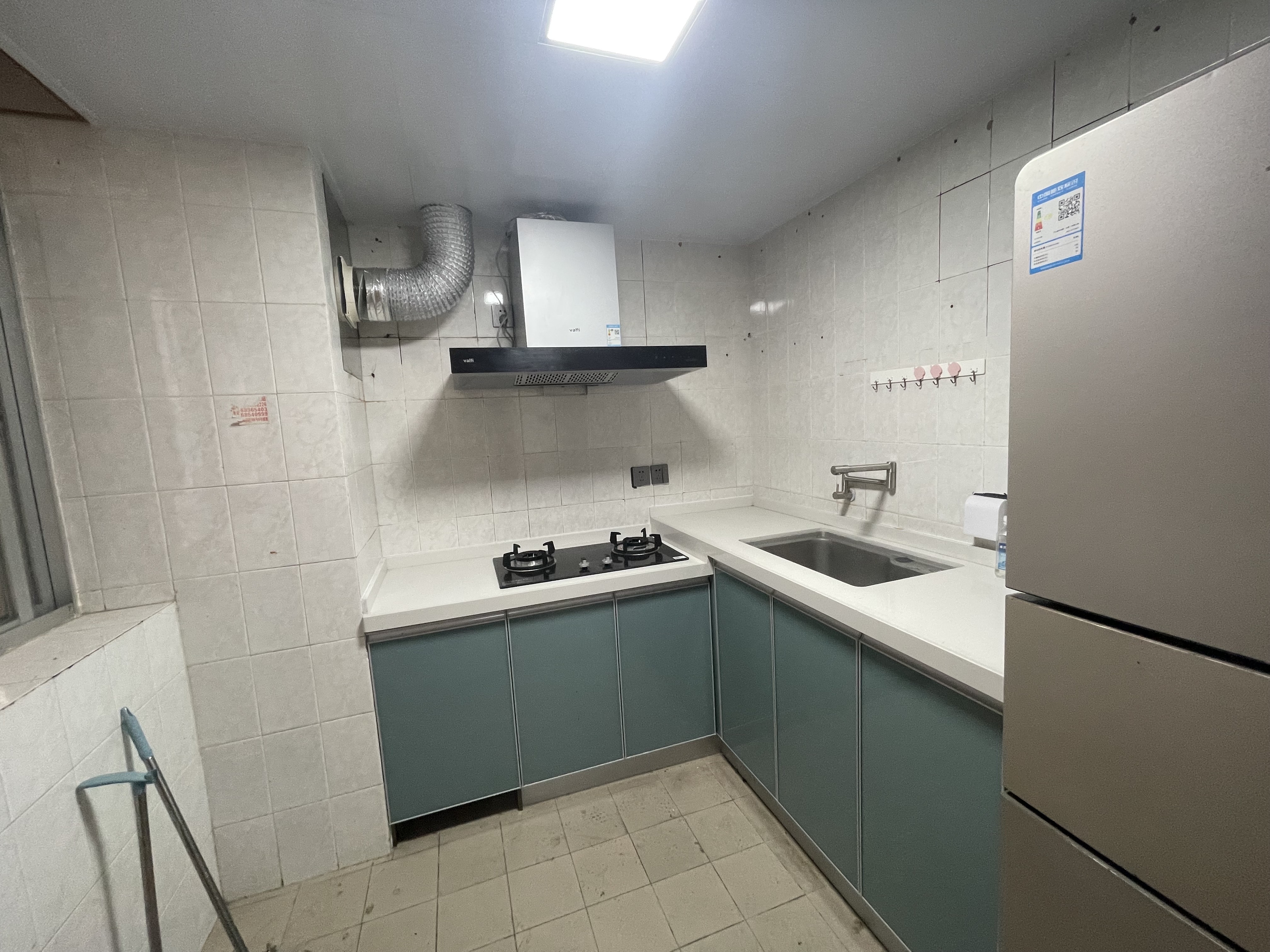 帝晶大厦  2室2厅1卫    2300.0元/月室内图