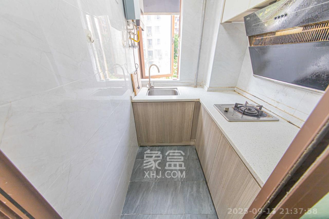 金房奥斯卡  1室1厅1卫    1100.0元/月室内图