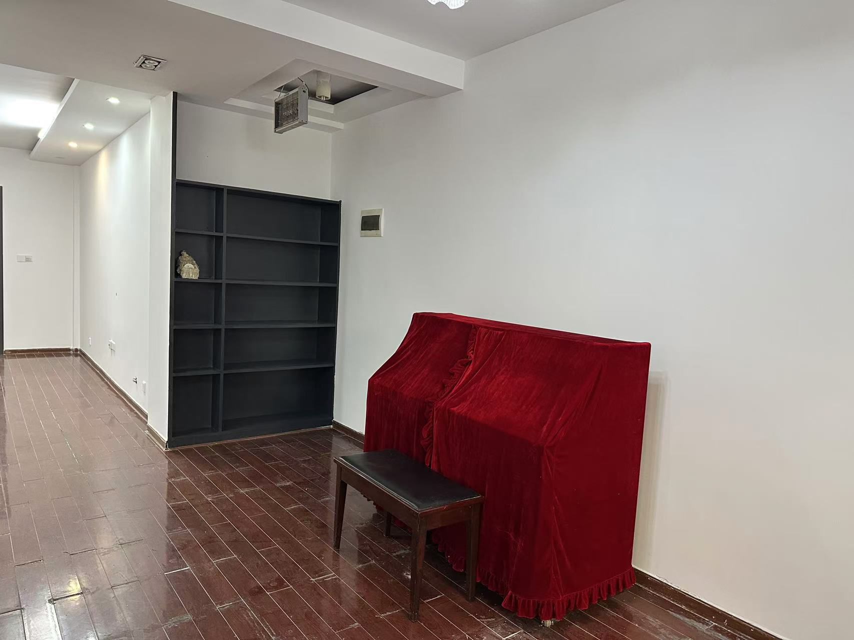 钻石城  1室0厅0卫    4500.0元/月室内图