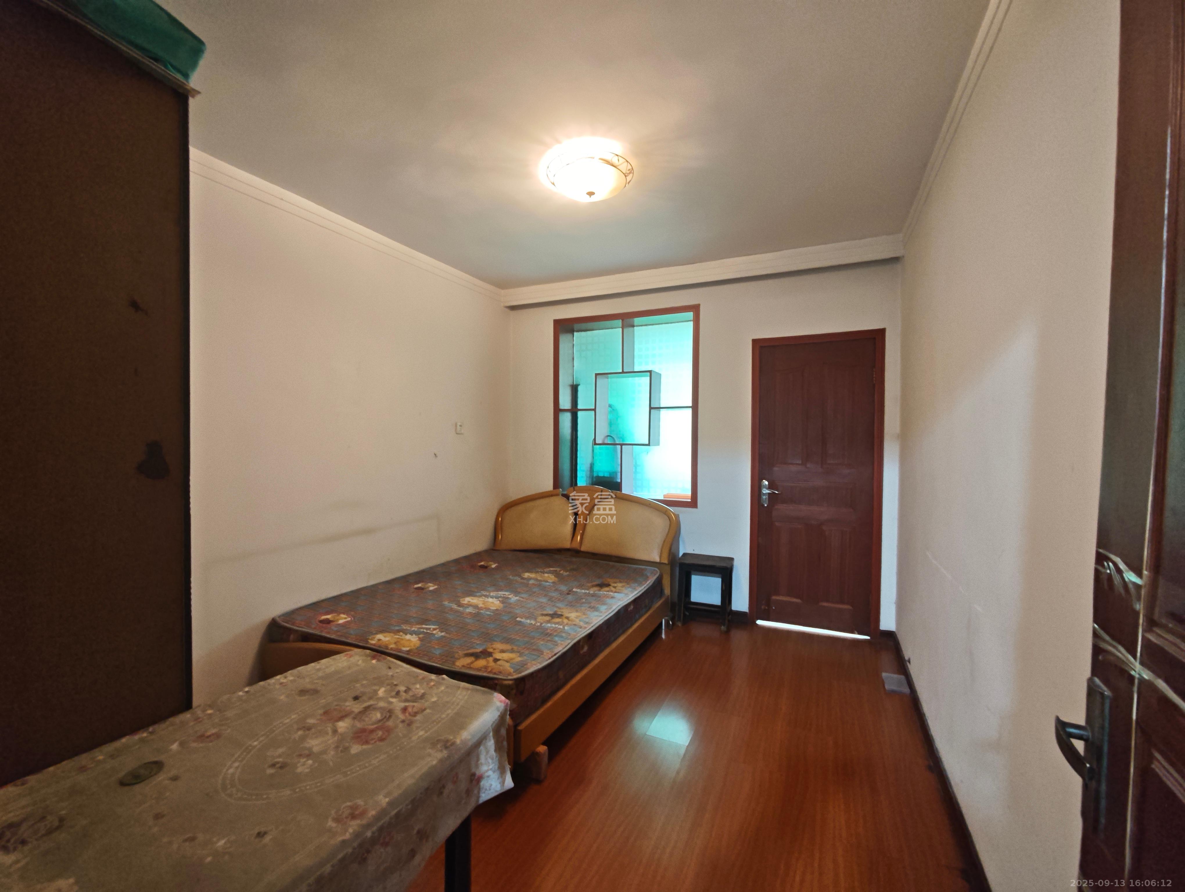 建湘新村  2室1厅1卫    1600.0元/月室内图