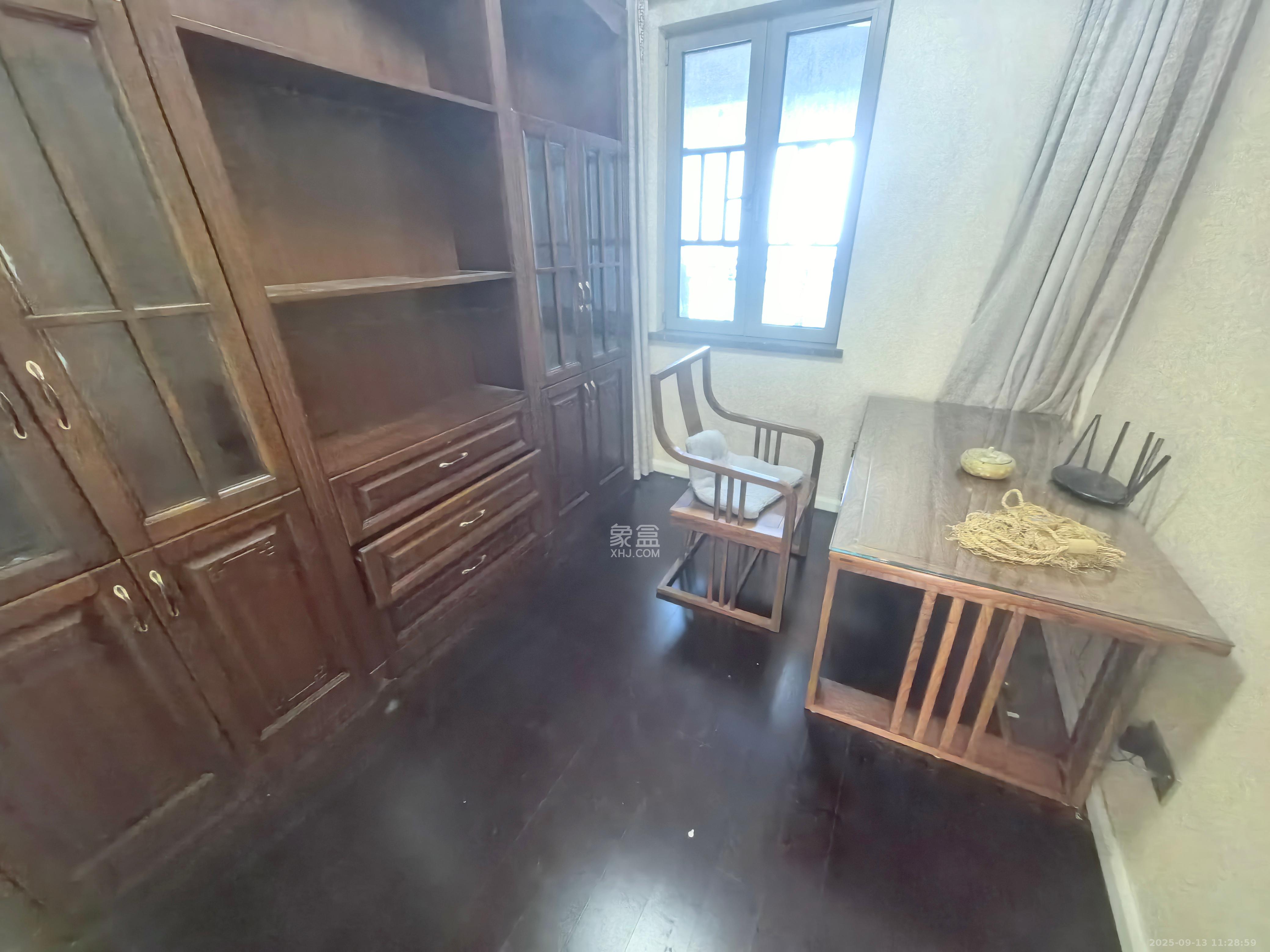 梅溪湖金茂府(金茂广场)(金茂览秀城) 3室2厅2卫 4000.0元/月 梅溪湖金茂府(金茂广场)(金茂览秀城) 3室2厅2卫 4000.0元/月室内图