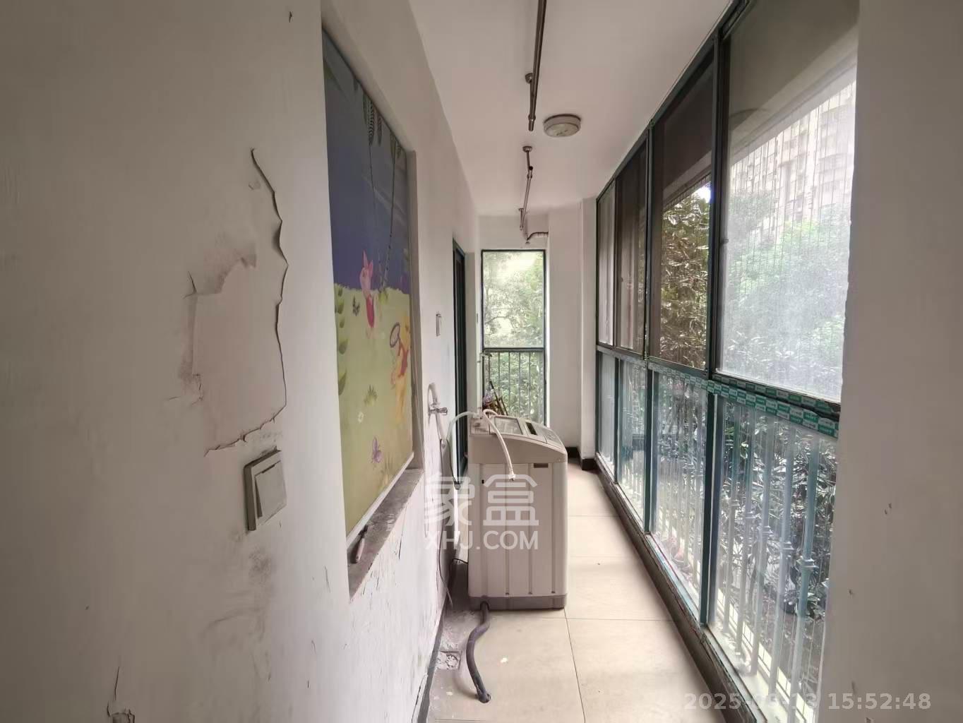 蝴蝶谷 2室2厅1卫 1300.0元/月 蝴蝶谷 2室2厅1卫 1300.0元/月室内图