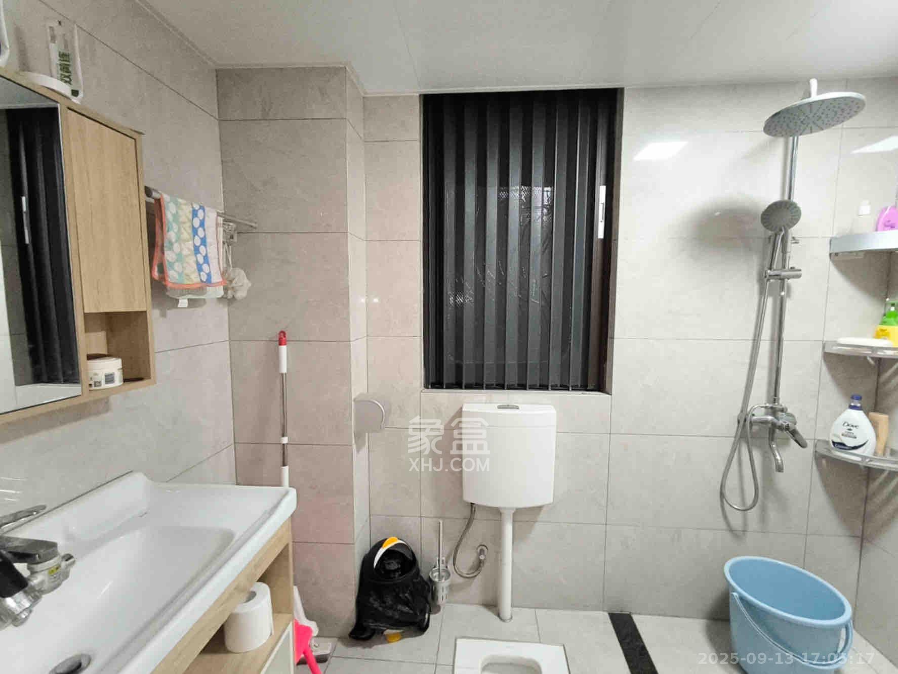 保利城（中航城国际社区、郡原美村）  4室2厅2卫   3800.00元/月室内图