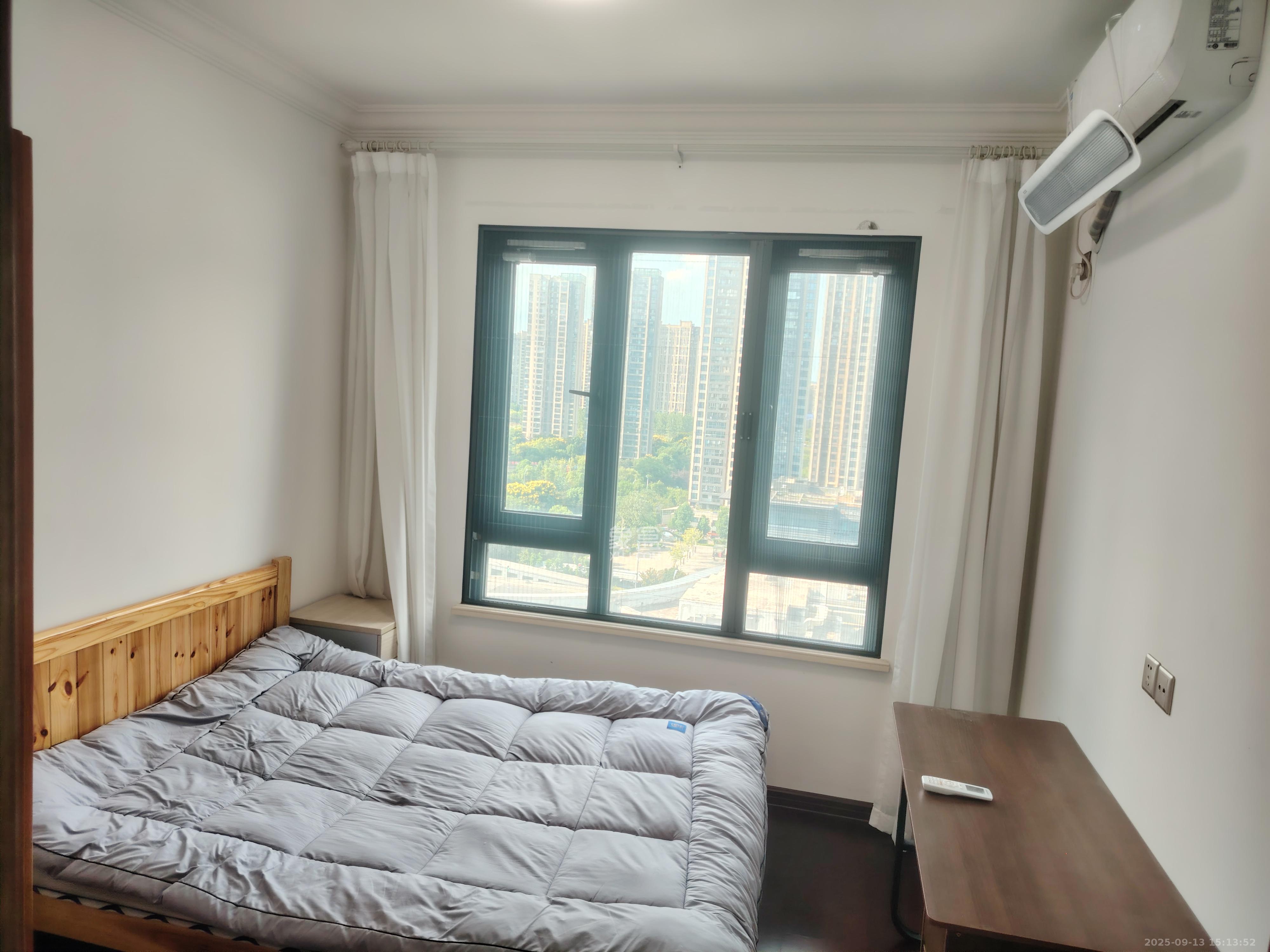 中海阅江府  4室2厅2卫    4500.0元/月 中海阅江府  4室2厅2卫    4500.0元/月室内图