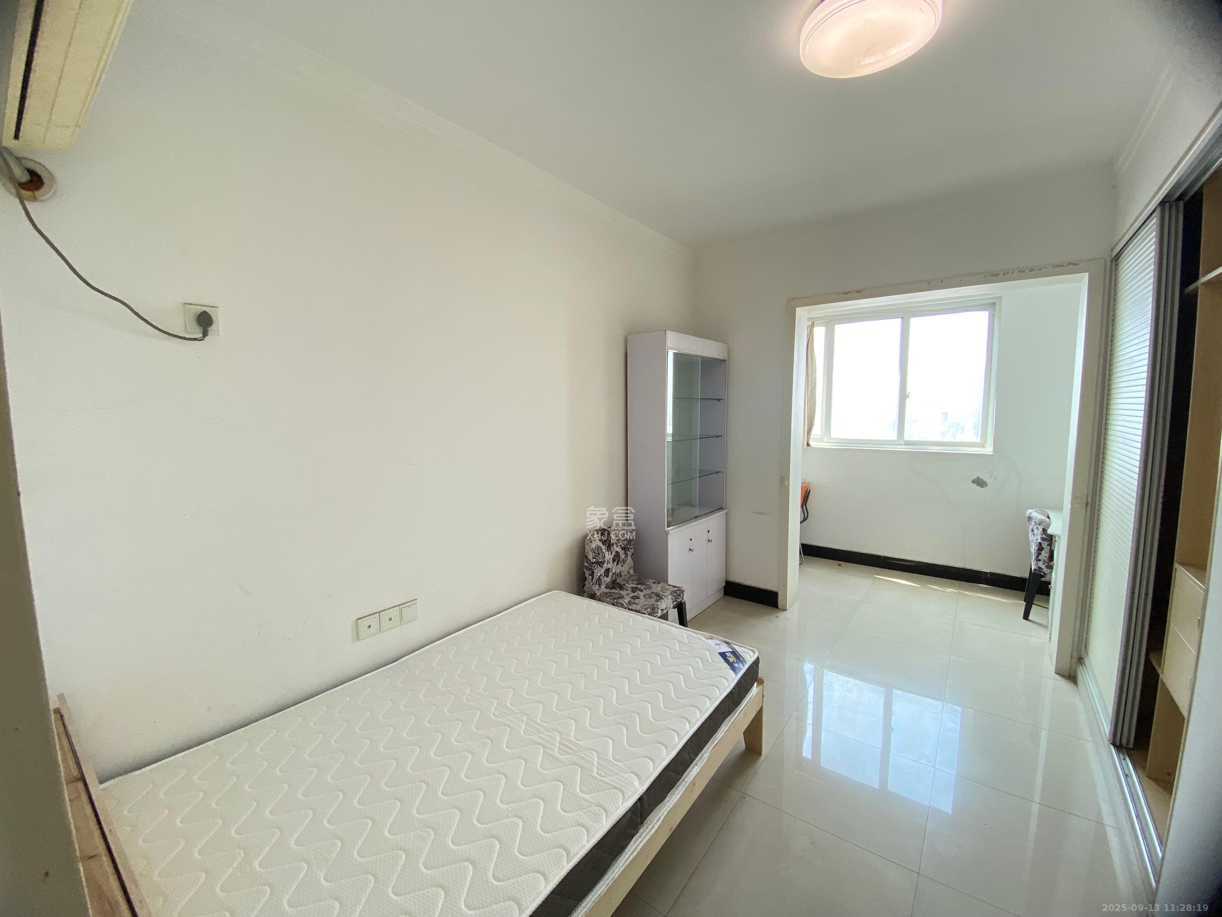 益佳苑  2室1厅1卫    2200.0元/月室内图