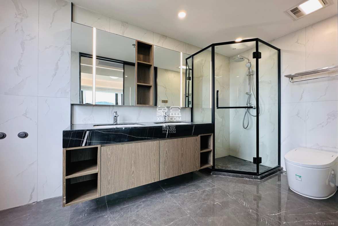 绿城招商桂语雲峯 4室2厅2卫 7000.0元/月 绿城招商桂语雲峯 4室2厅2卫 7000.0元/月室内图