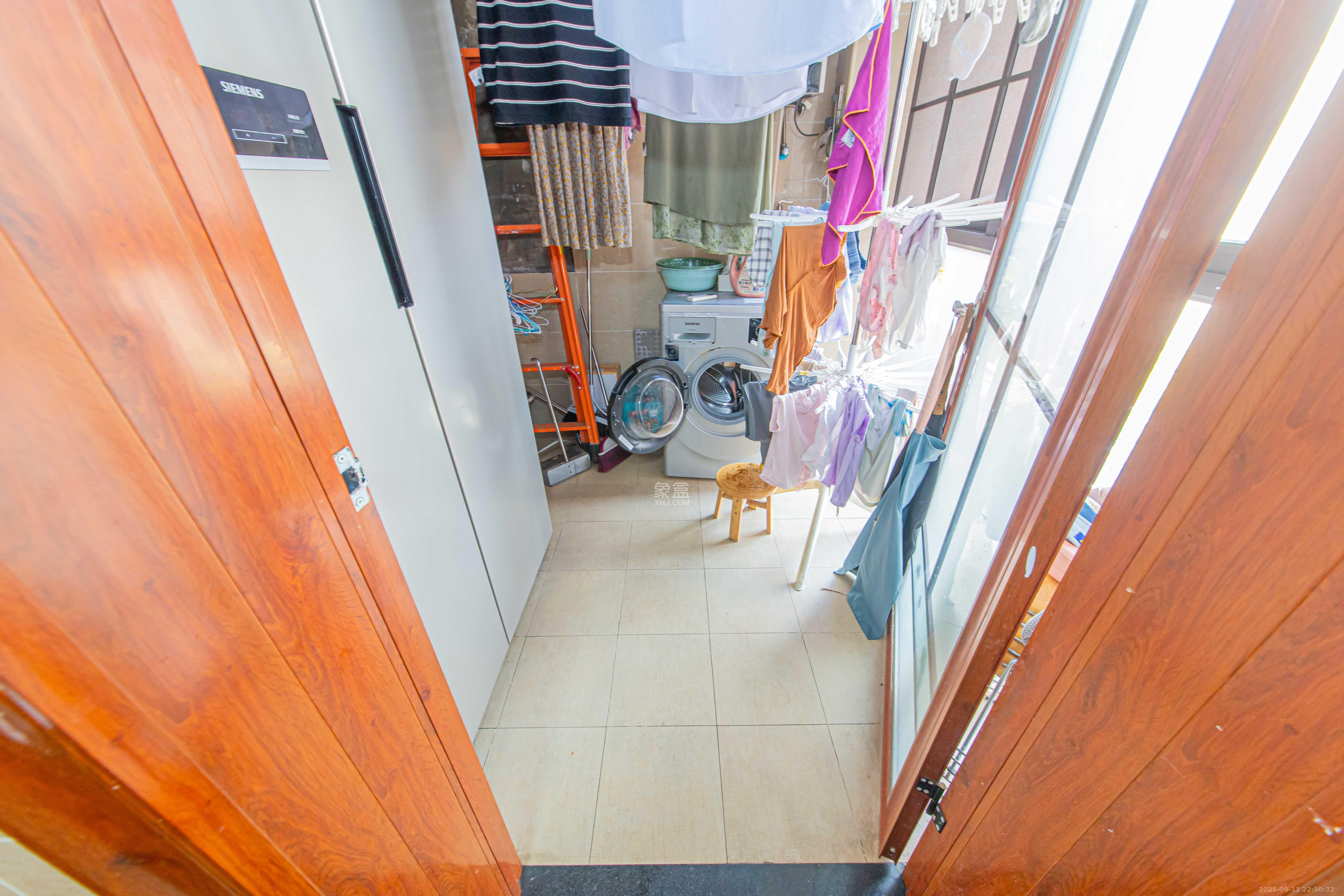 鑫远和城（一、二期）  4室2厅2卫    125.0万厨房