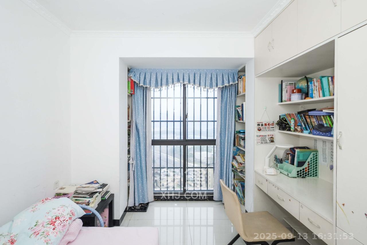 保利麓谷林语F区 3室2厅1卫 2600.0元/月 保利麓谷林语F区 3室2厅1卫 2600.0元/月室内图