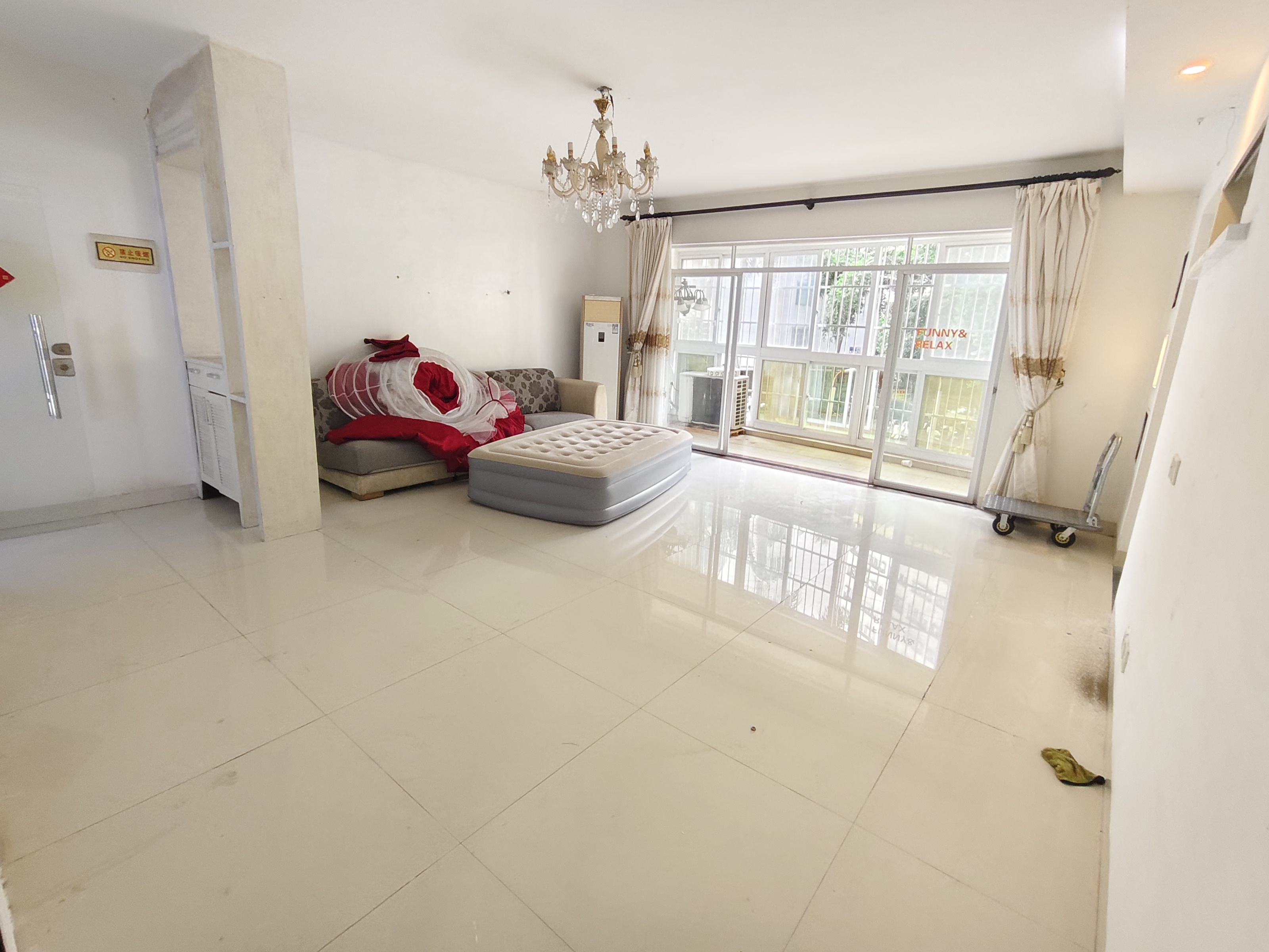 昌茂花园 3室2厅2卫 3600.0元/月 昌茂花园 3室2厅2卫 3600.0元/月室内图