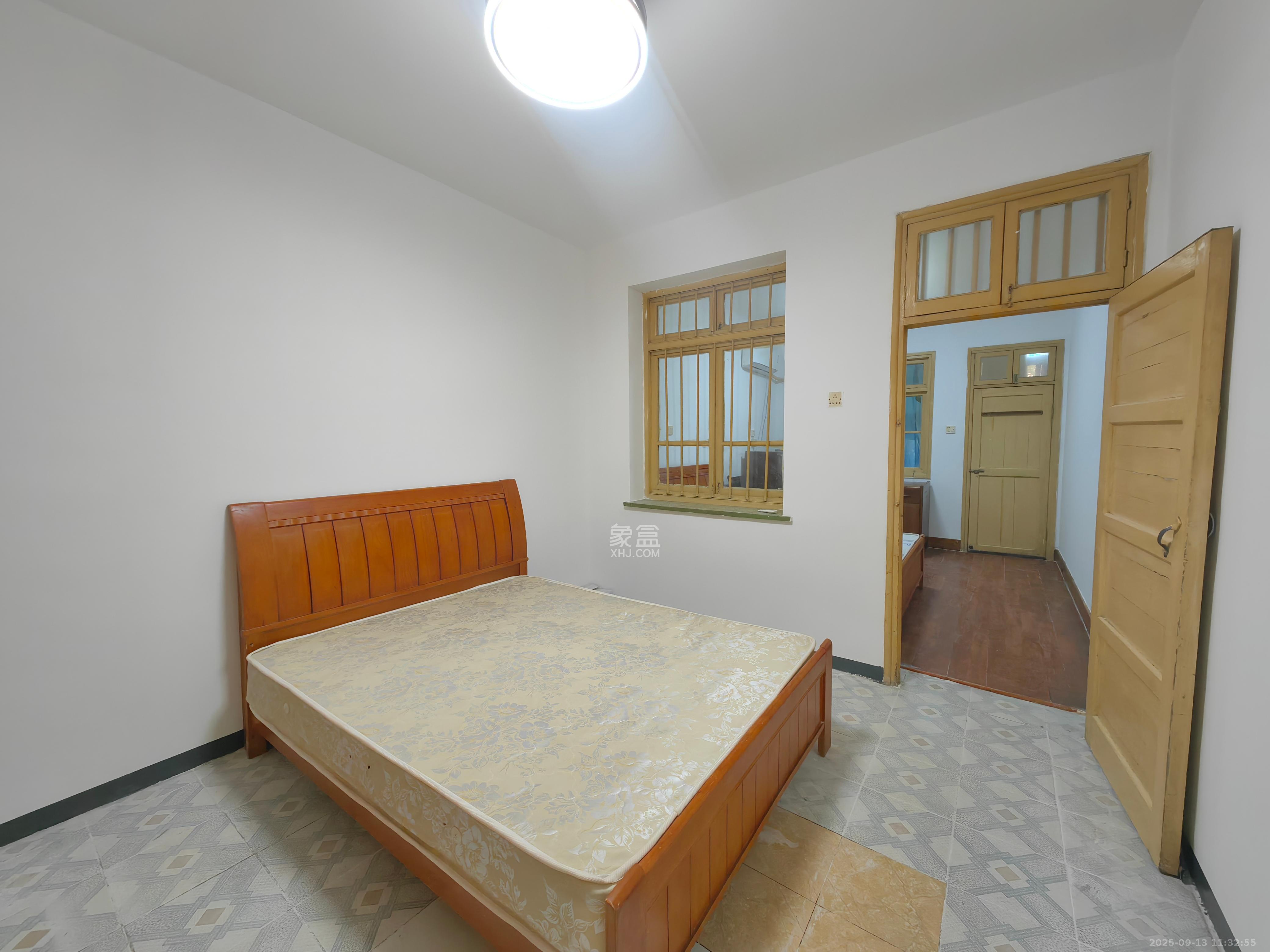 人民新村  2室1厅1卫    1300.0元/月室内图