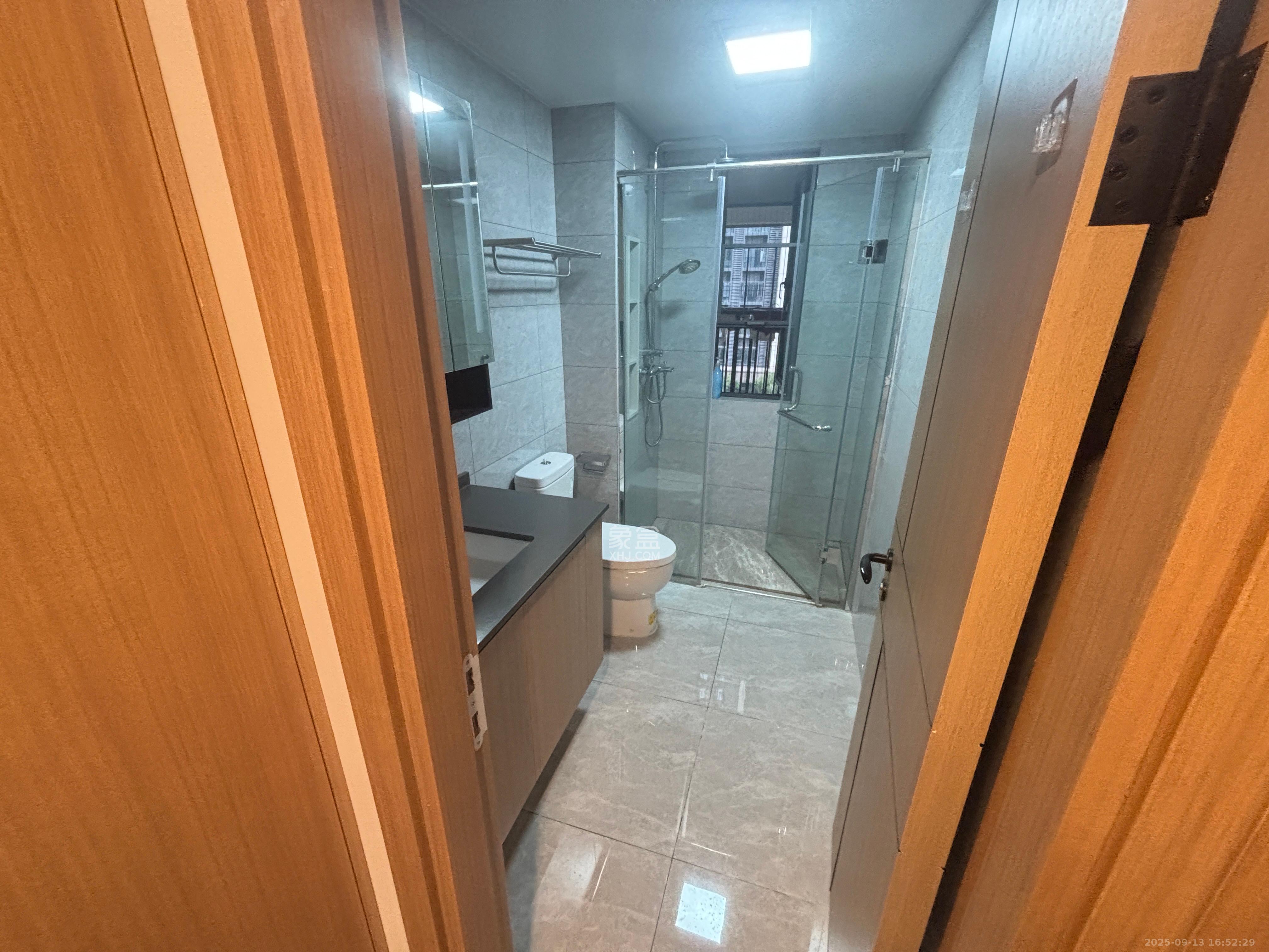 爱家当代境 3室2厅1卫 3300.0元/月 爱家当代境 3室2厅1卫 3300.0元/月室内图