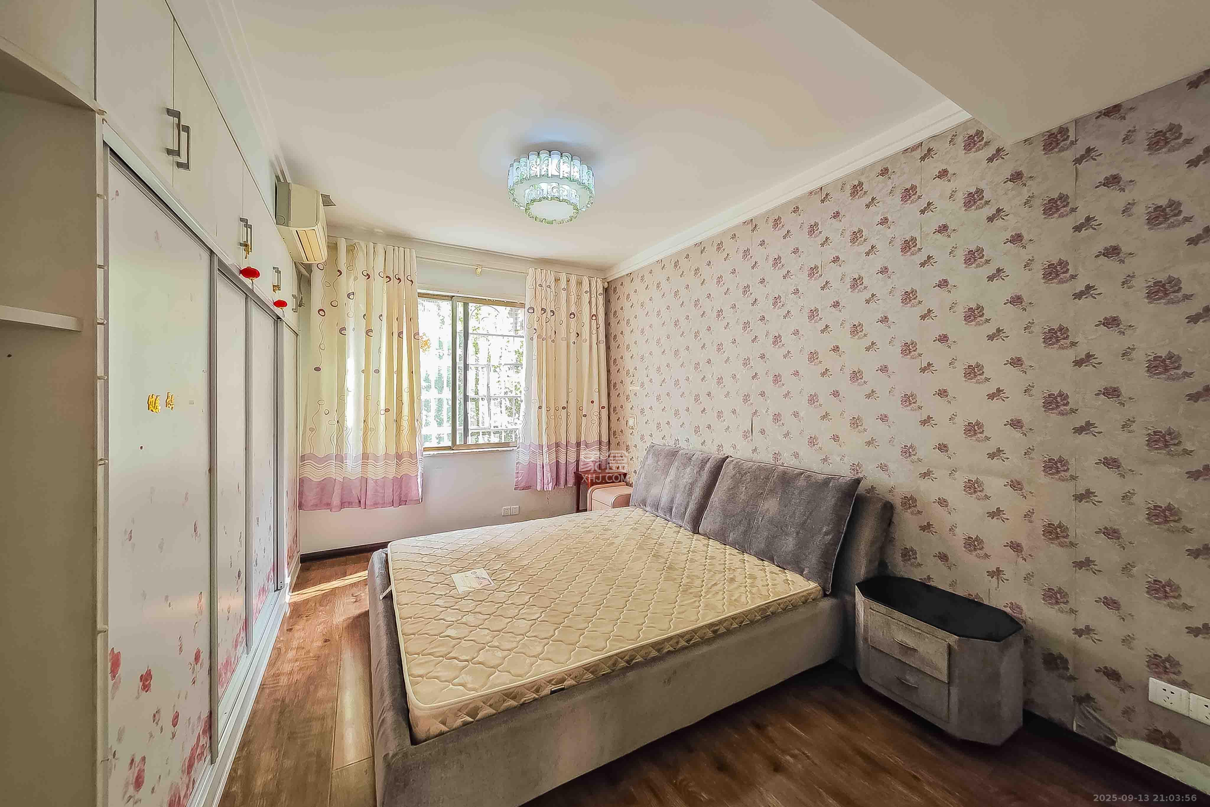 湘核佳苑  3室2厅2卫    90.0万 湘核佳苑  3室2厅2卫    90.0万卧室