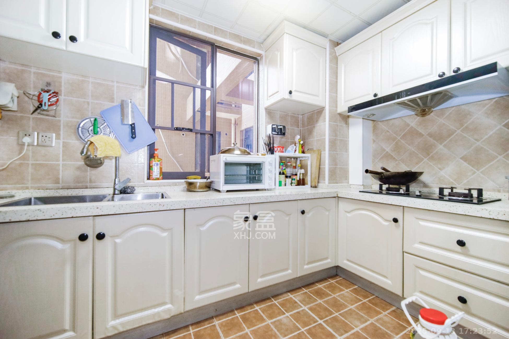 南城印象  1室2厅2卫    90.0万厨房