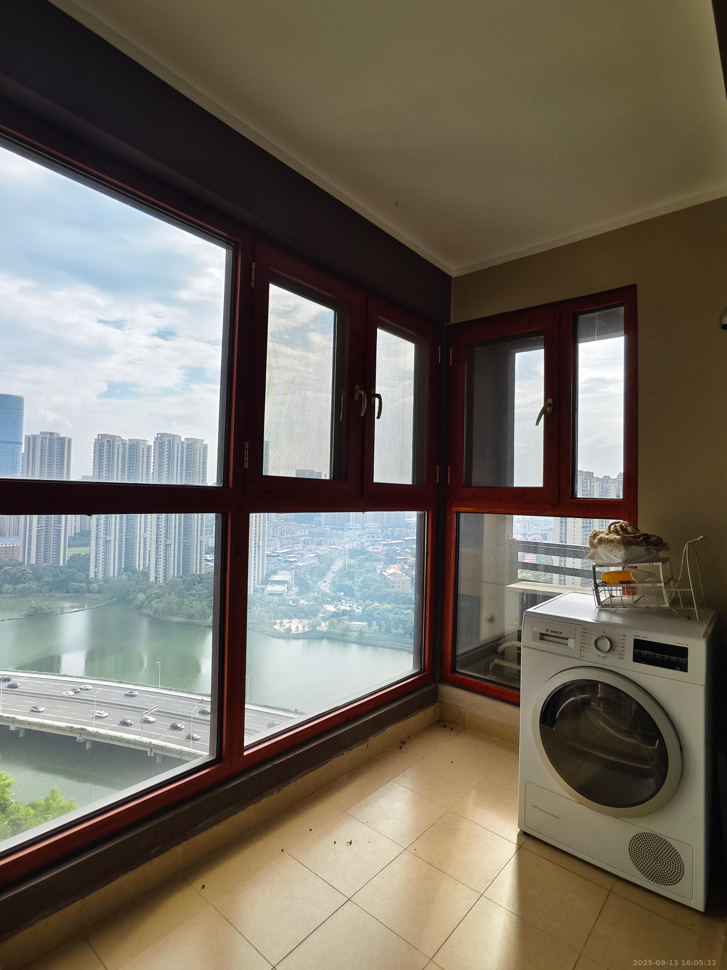 万科里金域滨江 4室2厅2卫 4800.0元/月 万科里金域滨江 4室2厅2卫 4800.0元/月室内图