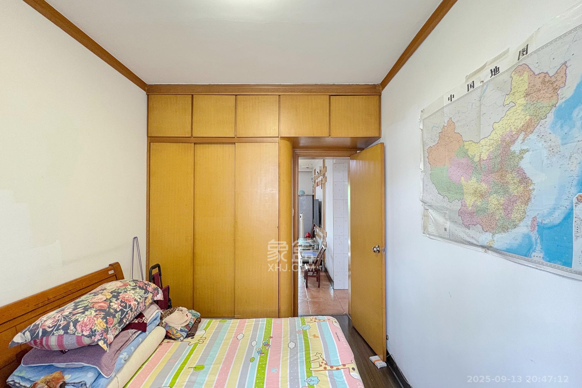 东南明苑  2室2厅1卫    43.0万 东南明苑  2室2厅1卫    43.0万卧室