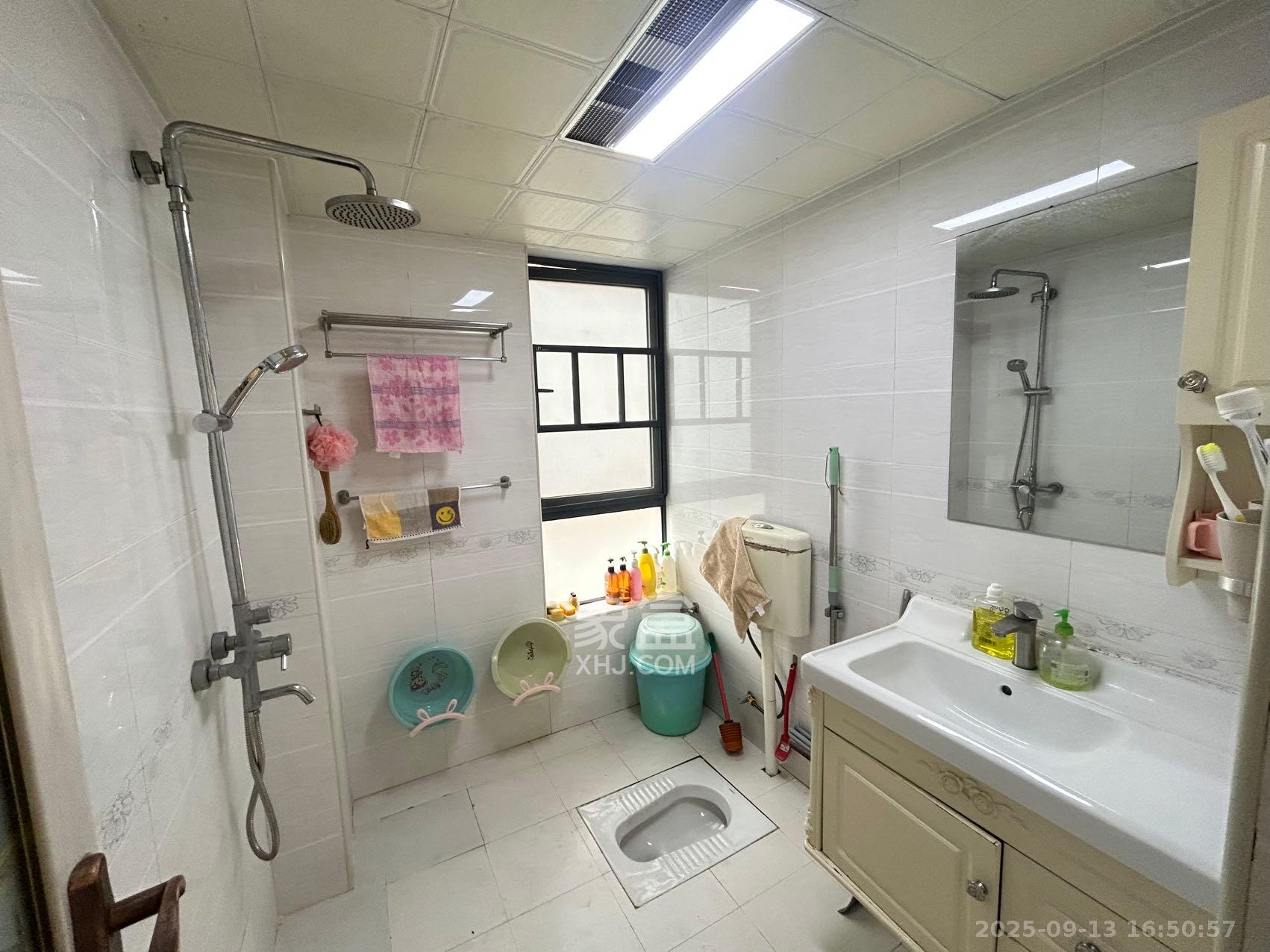 五矿紫湖香醍 3室2厅1卫 2000.0元/月 五矿紫湖香醍 3室2厅1卫 2000.0元/月室内图