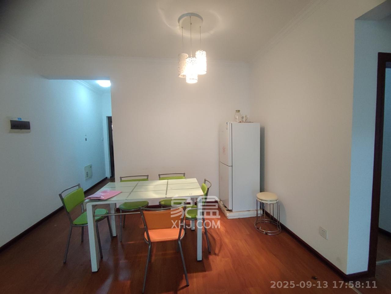 五矿紫湖香醍 3室2厅1卫 1700.0元/月 五矿紫湖香醍 3室2厅1卫 1700.0元/月室内图