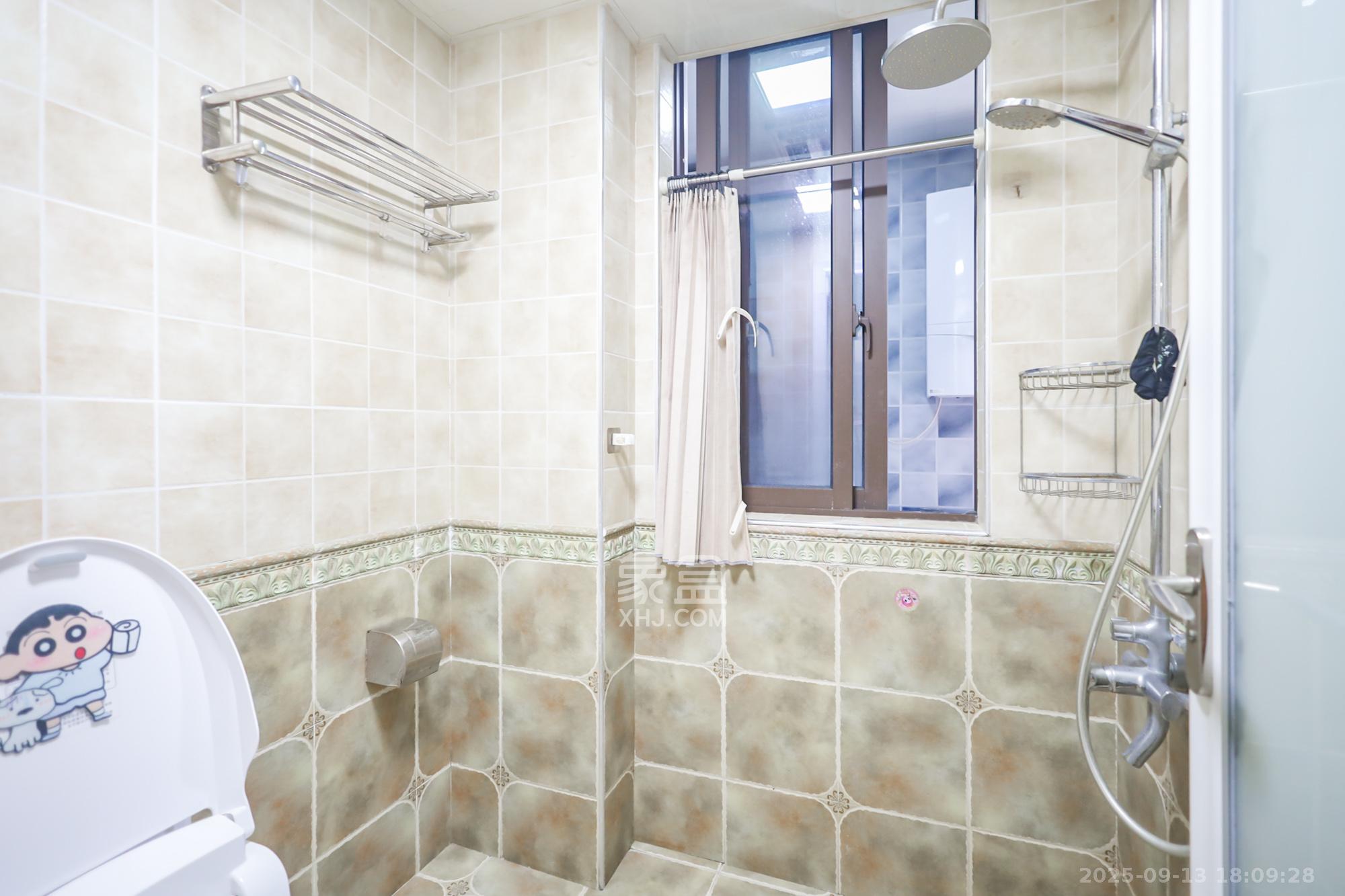 世茂外滩里(世茂铂翠湾三期) 3室2厅1卫 165.0万 世茂外滩里(世茂铂翠湾三期) 3室2厅1卫 165.0万卫生间