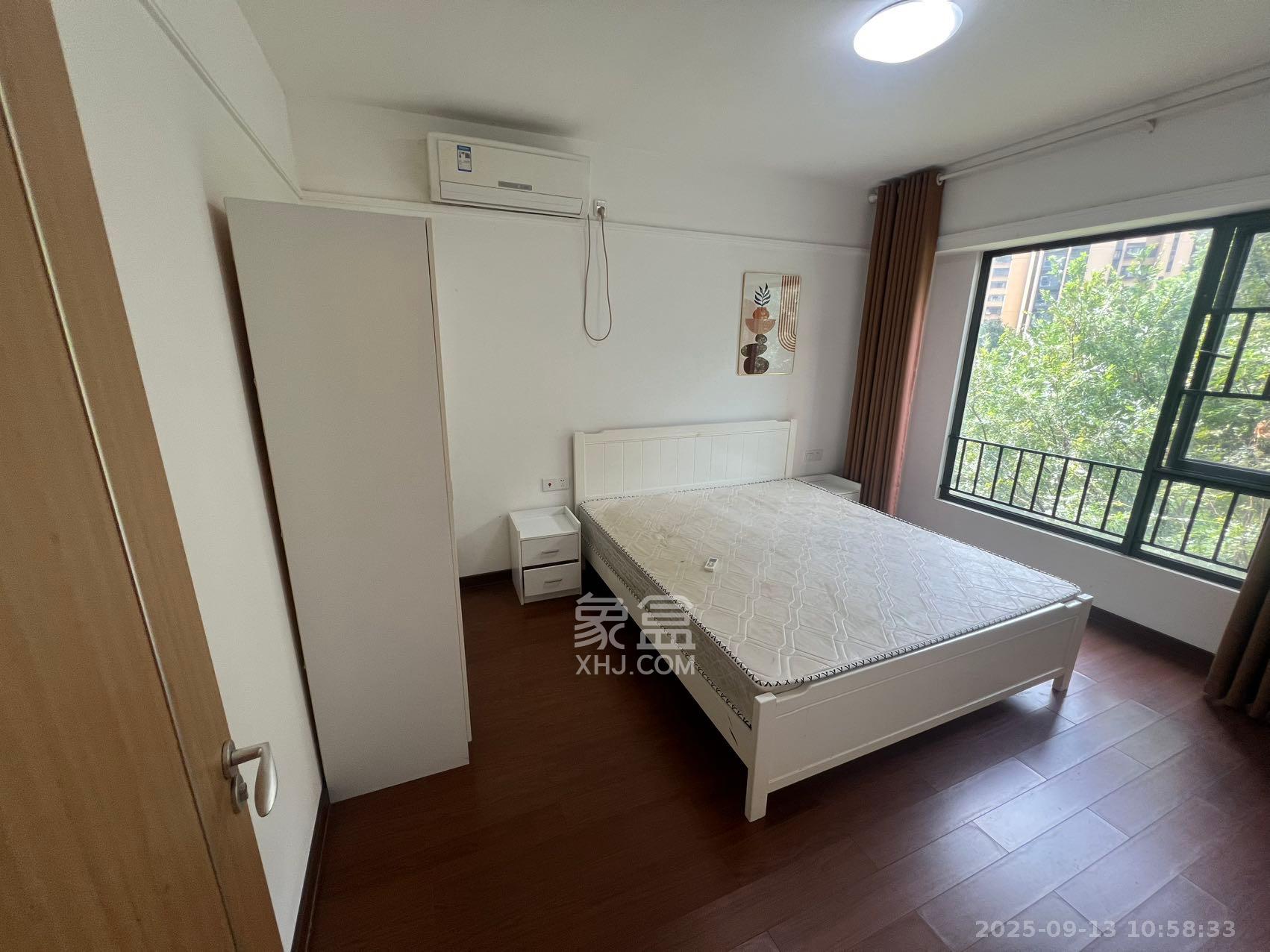 万科魅力之城非凡里  3室2厅1卫    2300.0元/月室内图